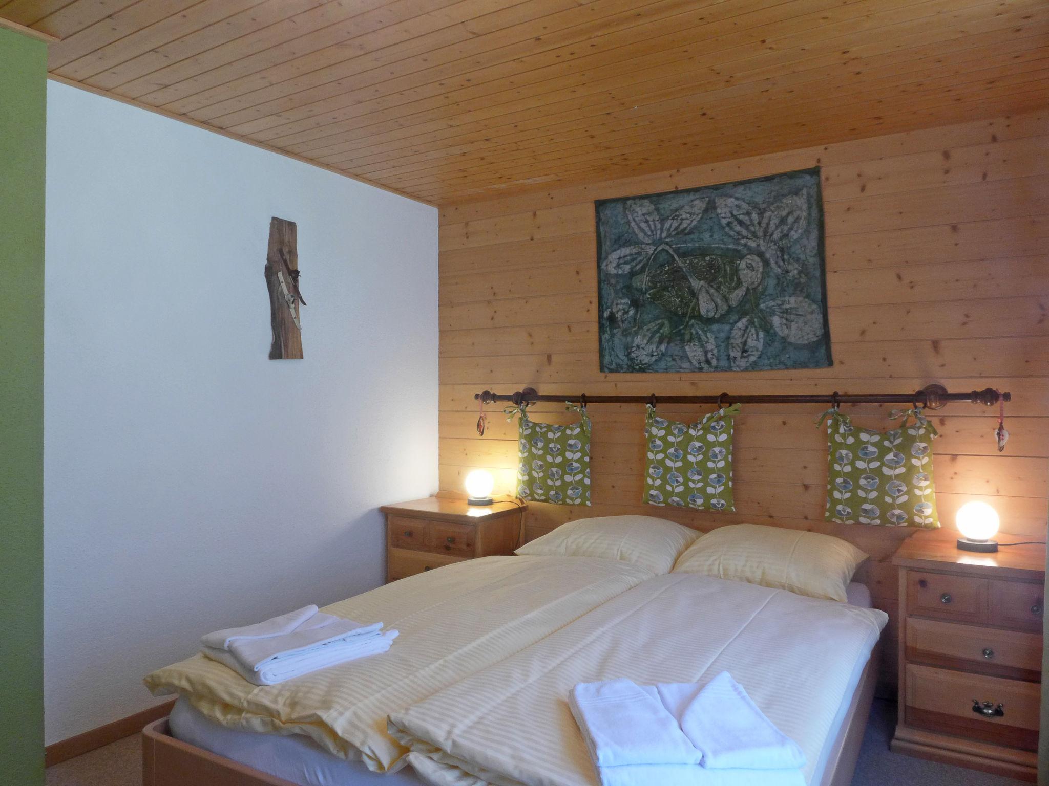 Foto 8 - Appartamento con 1 camera da letto a Lauterbrunnen con vista sulle montagne