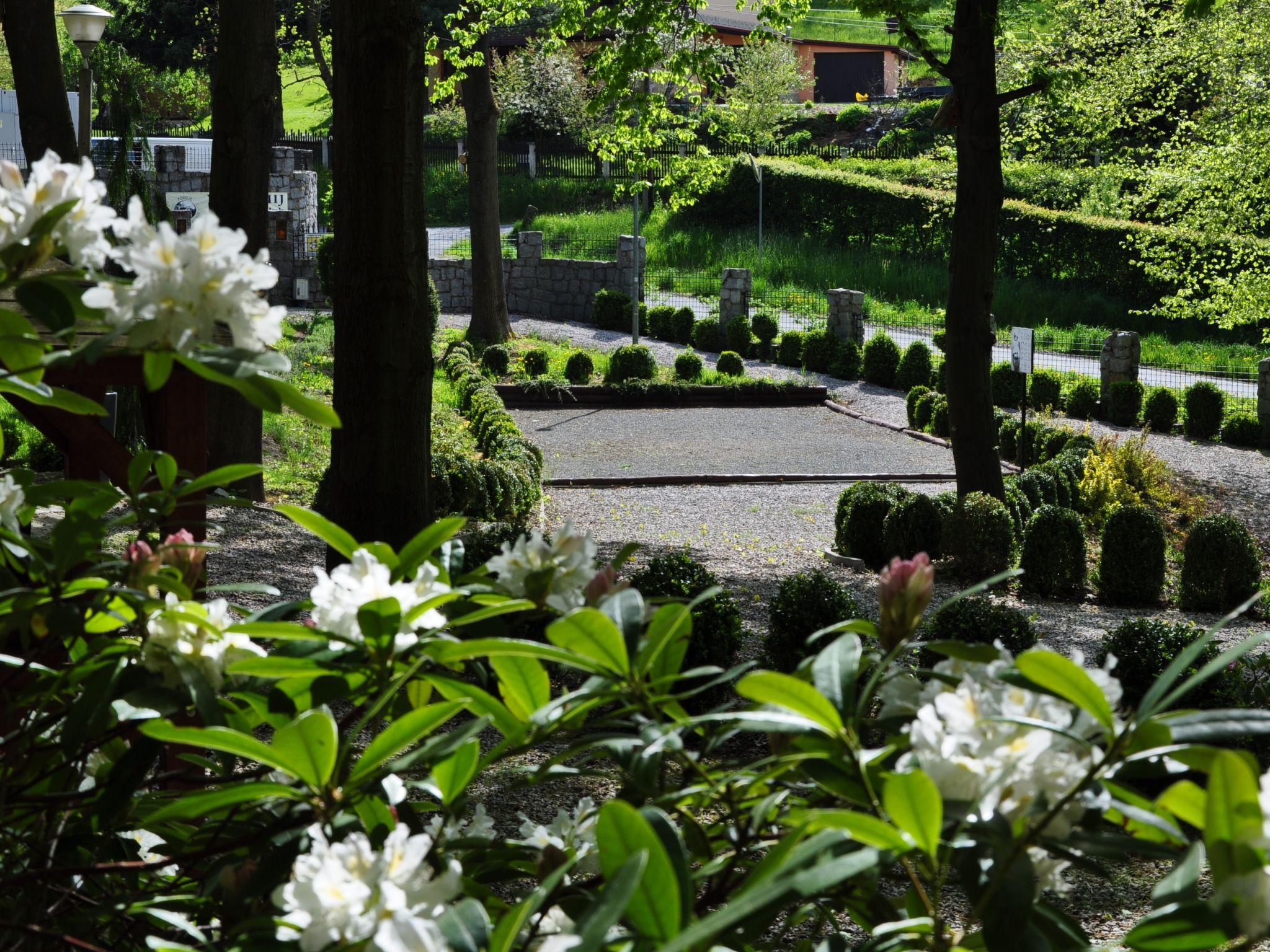 Photo 26 - Maison de 5 chambres à Podgórzyn avec piscine et jardin