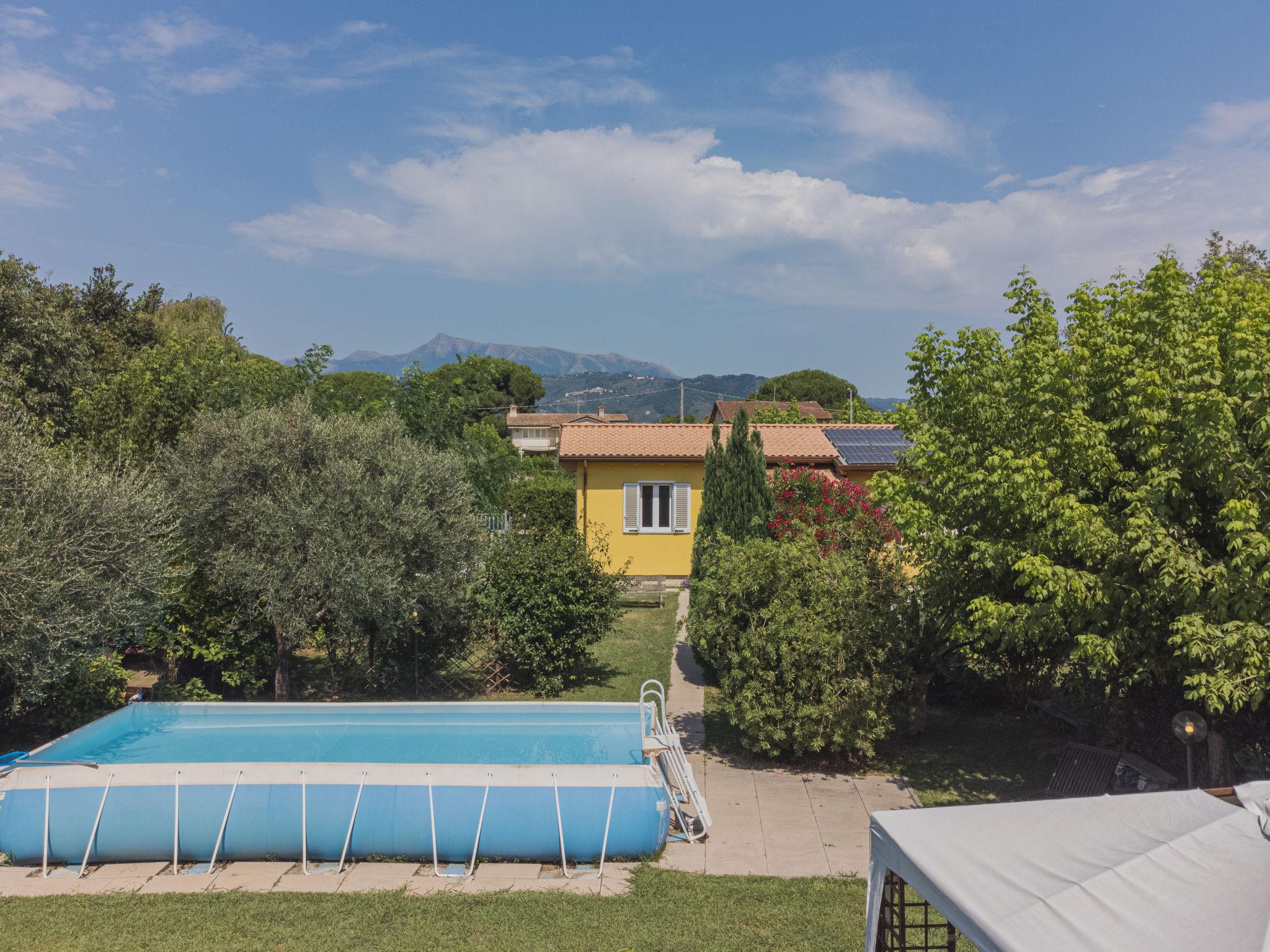 Foto 25 - Casa con 2 camere da letto a Camaiore con piscina privata e giardino