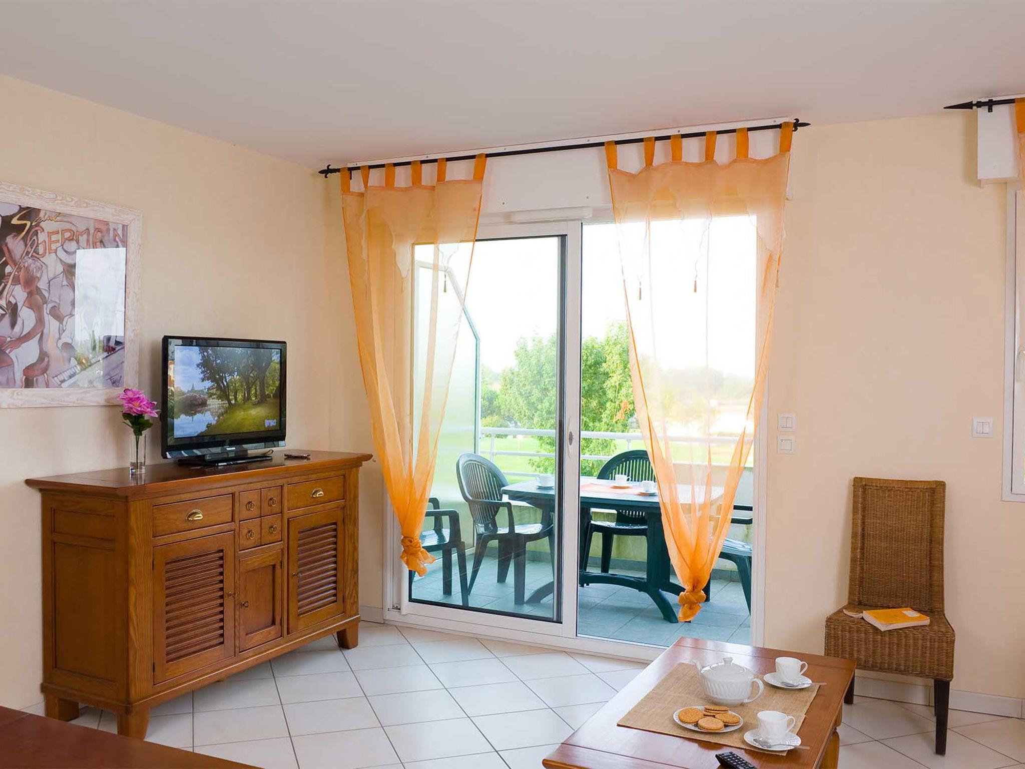 Photo 9 - 1 bedroom Apartment in L'Aiguillon-sur-Vie with swimming pool and garden