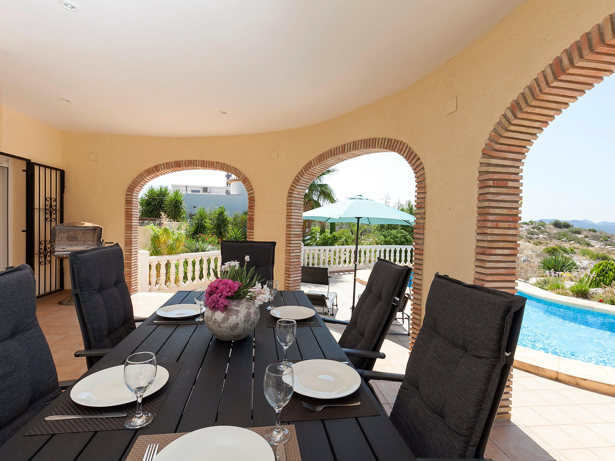 Foto 17 - Casa de 3 habitaciones en El Ràfol d'Almúnia con piscina privada y vistas al mar