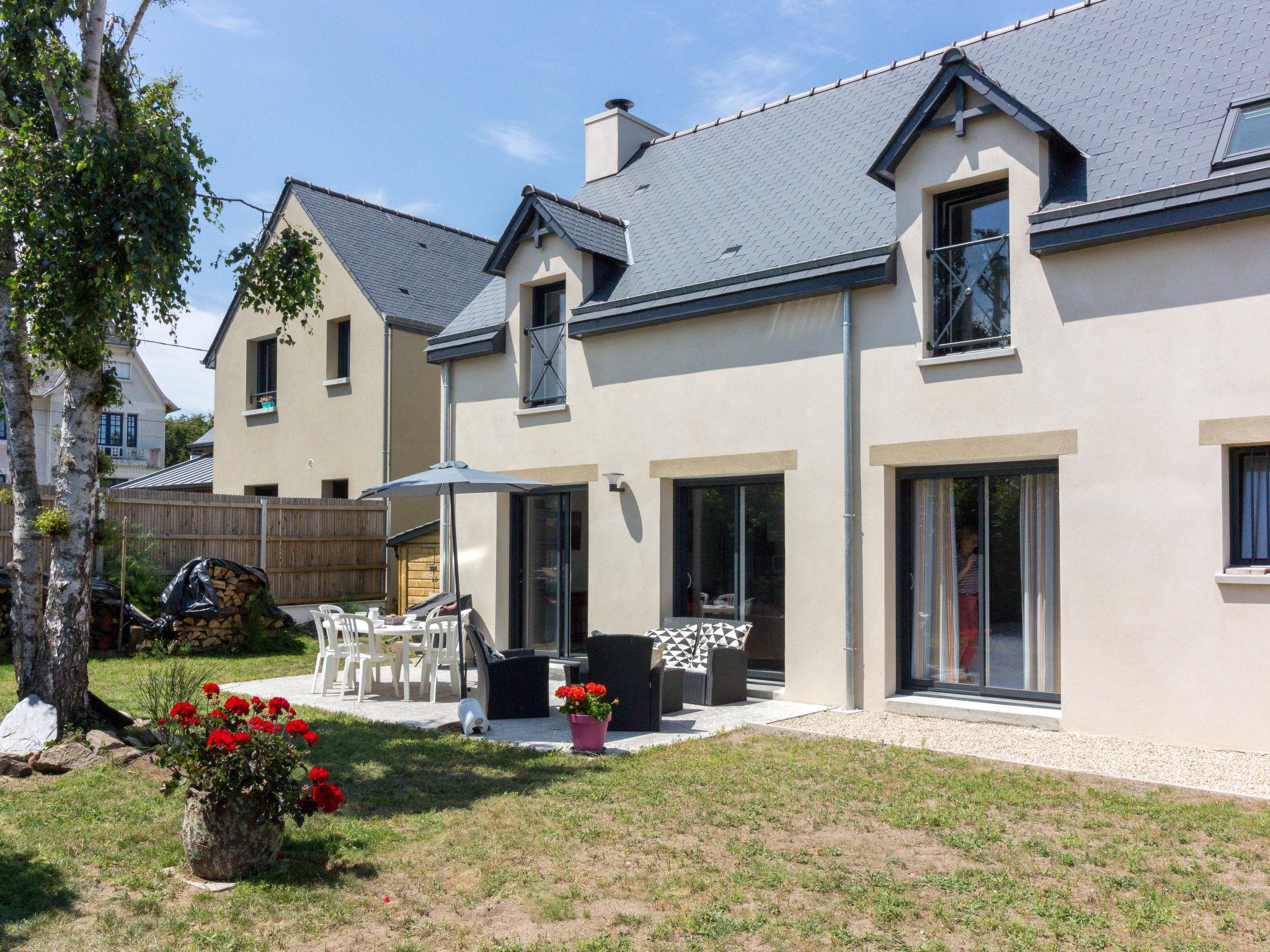 Foto 1 - Casa de 4 habitaciones en Saint-Lunaire con jardín y vistas al mar