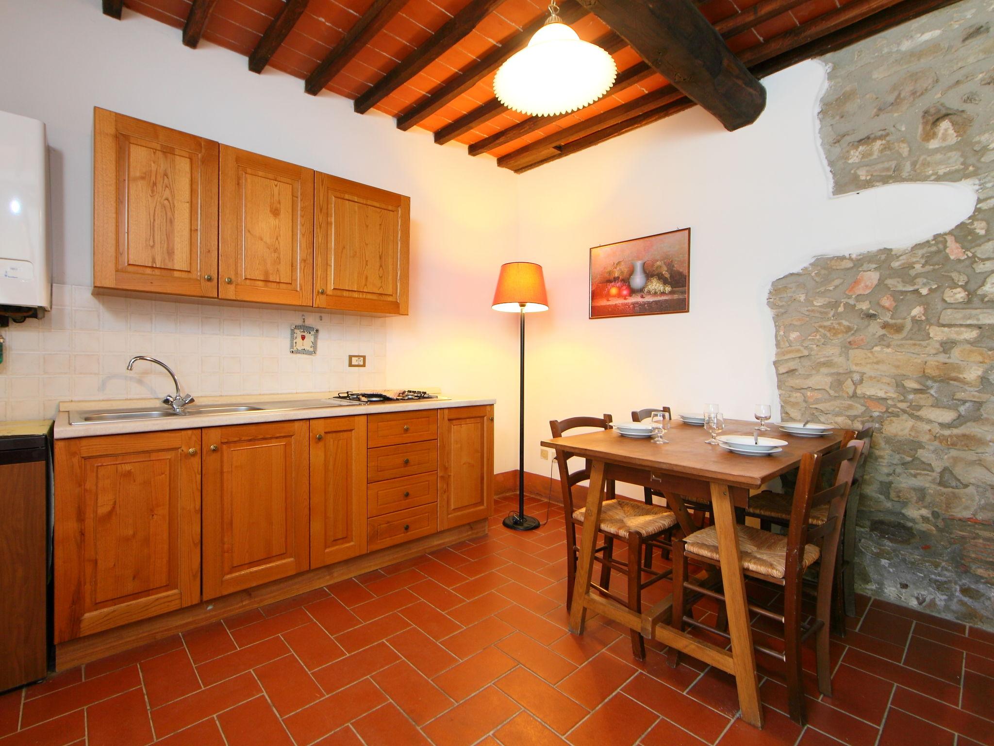 Foto 4 - Apartamento de 2 quartos em Gaiole in Chianti com piscina e jardim