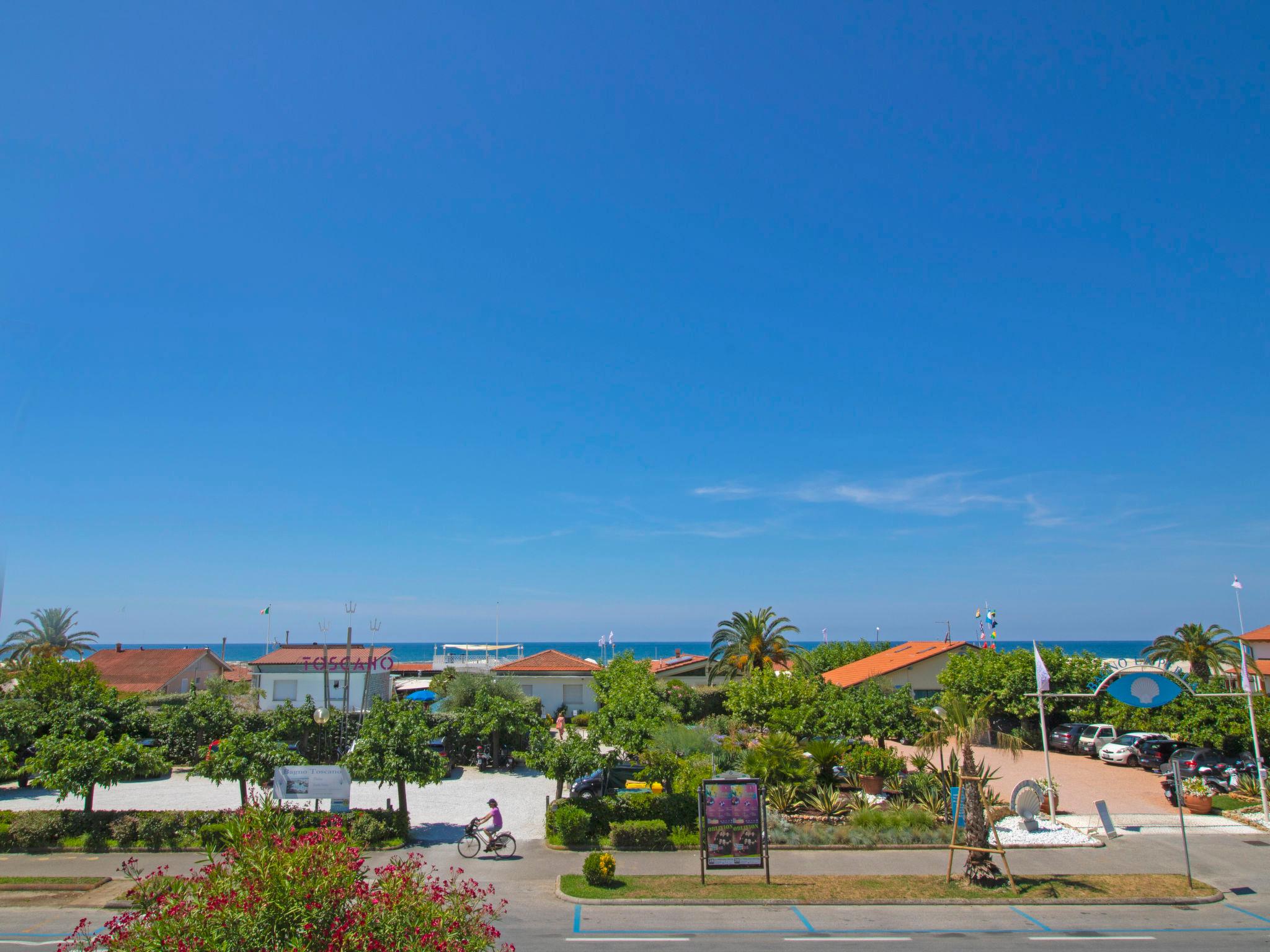 Foto 4 - Apartment mit 3 Schlafzimmern in Pietrasanta mit terrasse und blick aufs meer