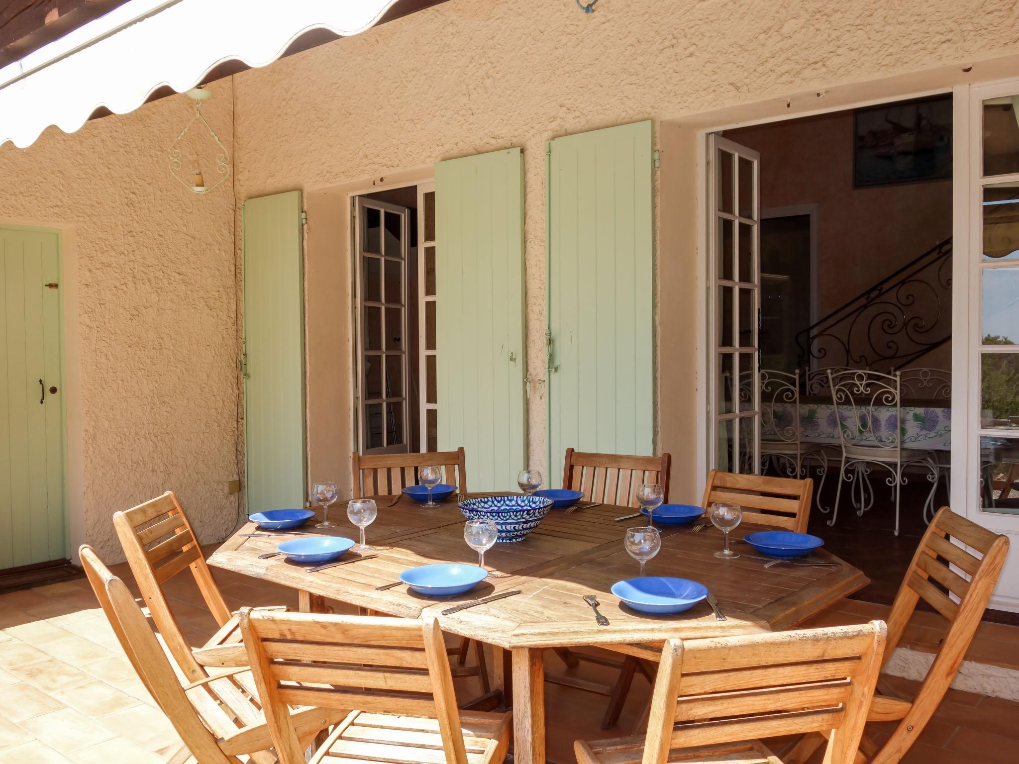 Photo 18 - Maison de 4 chambres à Saint-Cyr-sur-Mer avec piscine privée et jardin