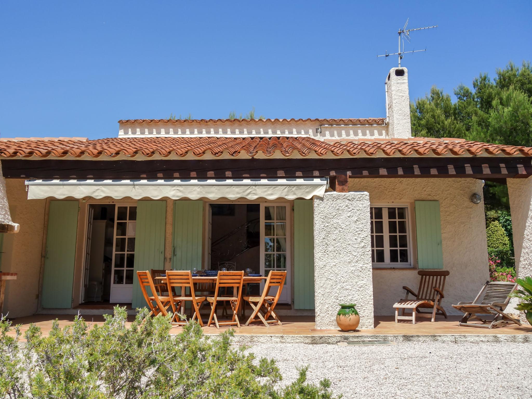 Foto 5 - Casa con 4 camere da letto a Saint-Cyr-sur-Mer con piscina privata e giardino