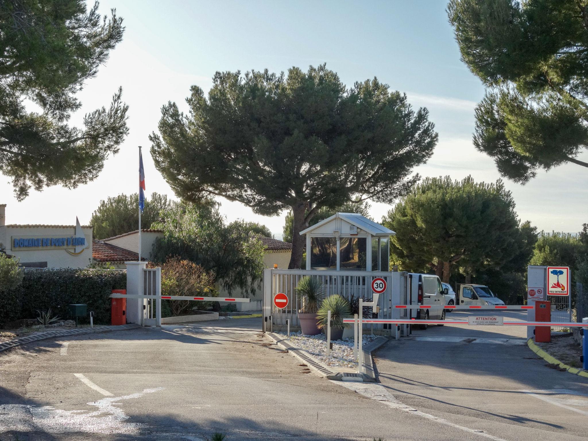 Photo 25 - Maison de 4 chambres à Saint-Cyr-sur-Mer avec piscine privée et jardin