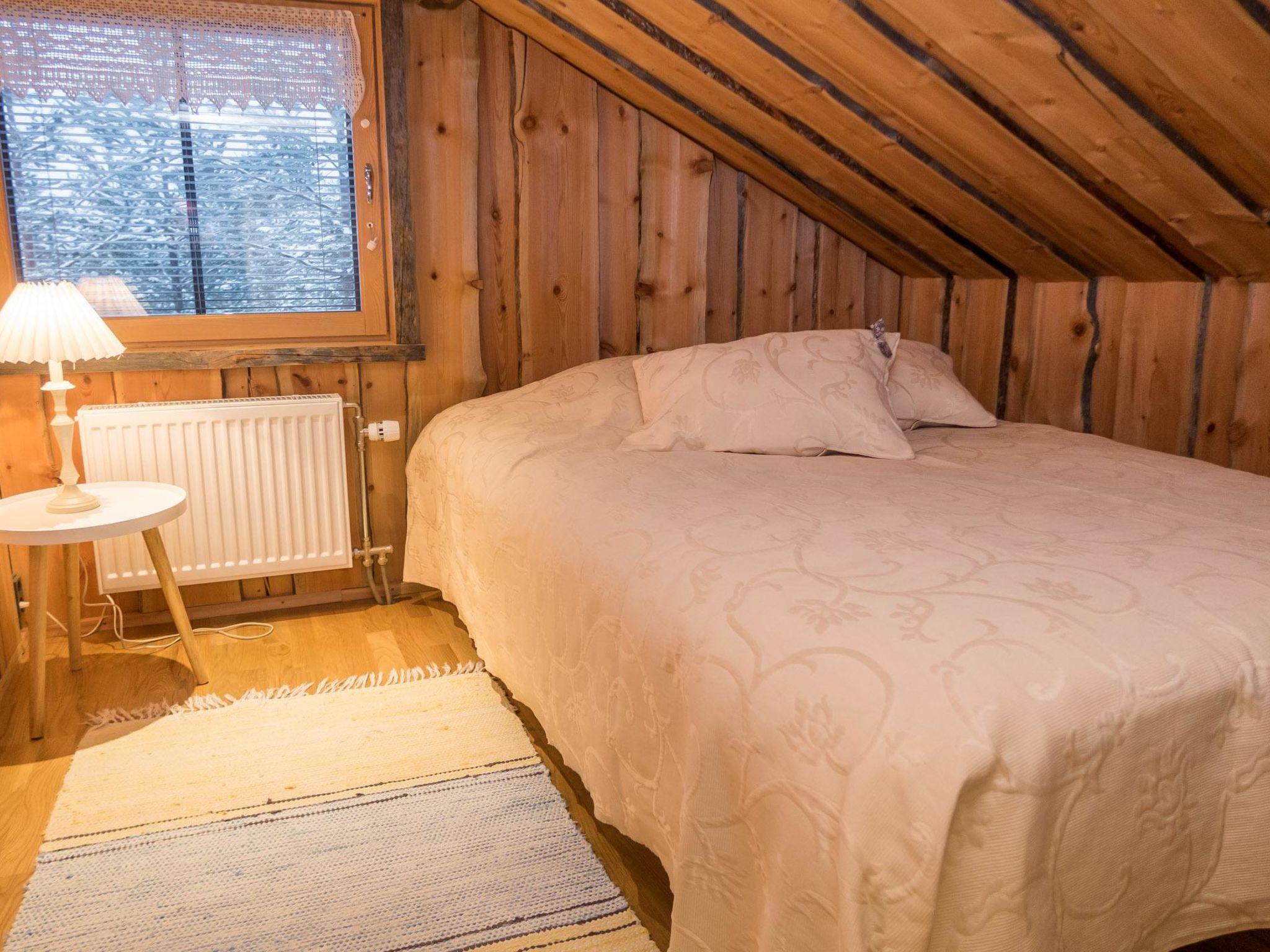 Foto 19 - Casa de 5 quartos em Kuusamo com sauna e vista para a montanha