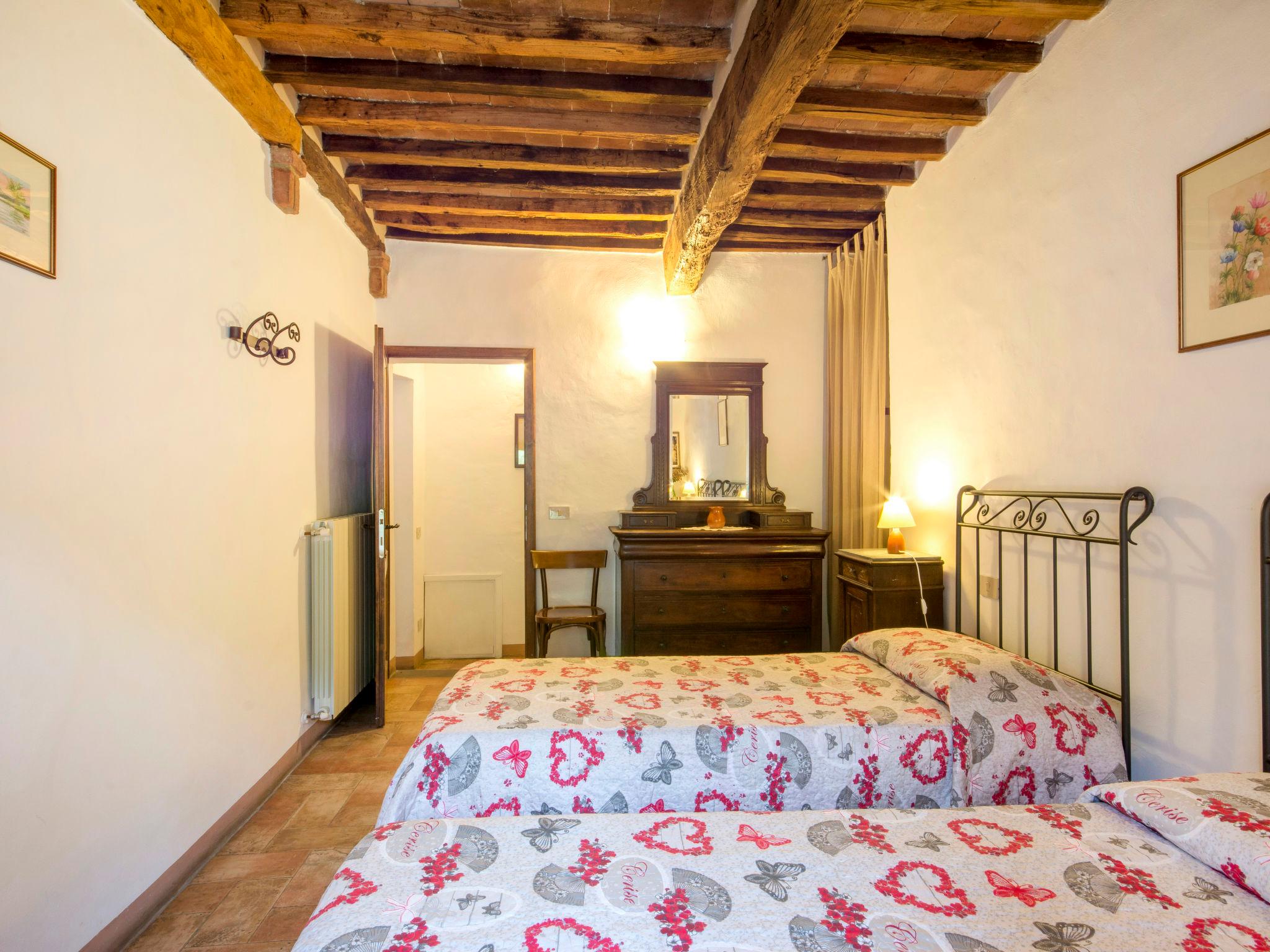 Foto 17 - Casa con 3 camere da letto a Volterra con piscina privata e giardino