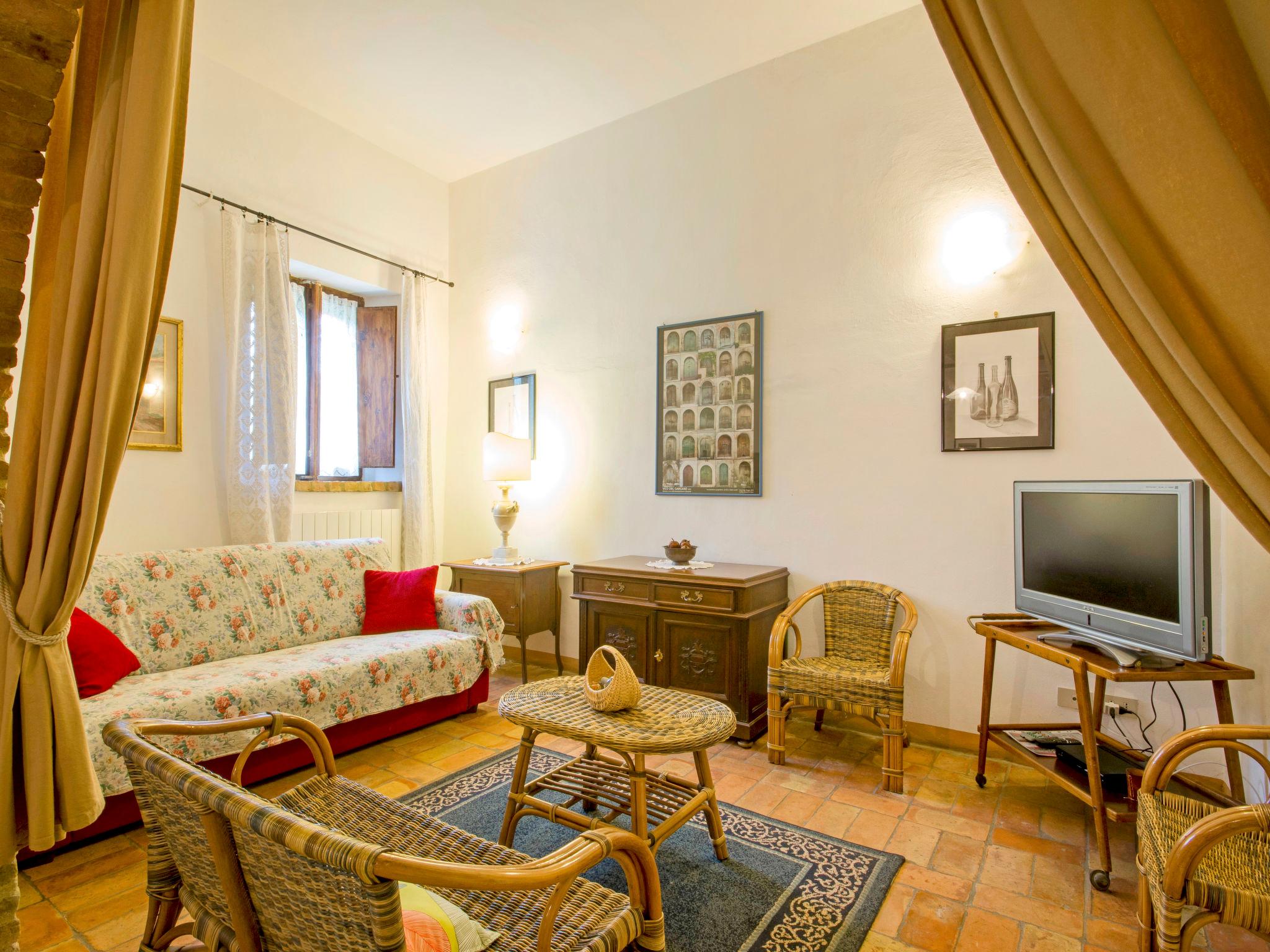 Foto 6 - Haus mit 3 Schlafzimmern in Volterra mit privater pool und garten