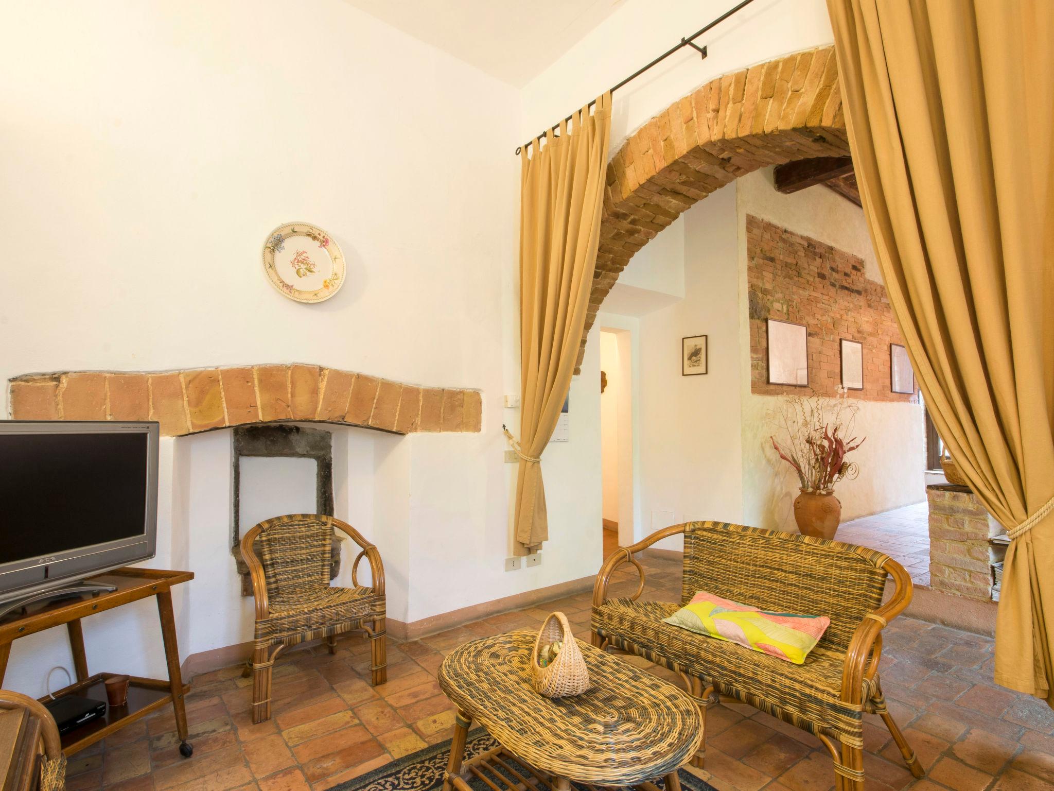 Foto 19 - Casa de 3 habitaciones en Volterra con piscina privada y jardín