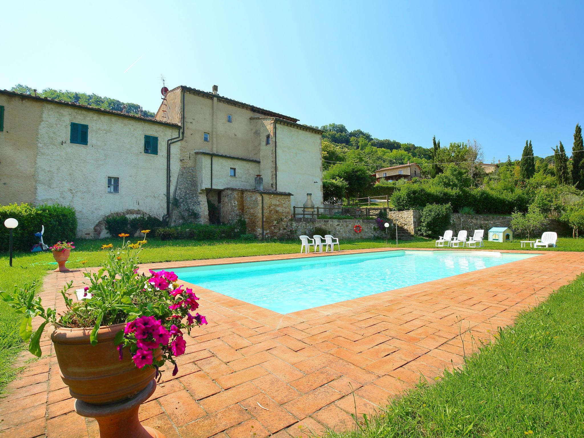 Foto 22 - Casa con 3 camere da letto a Volterra con piscina privata e giardino