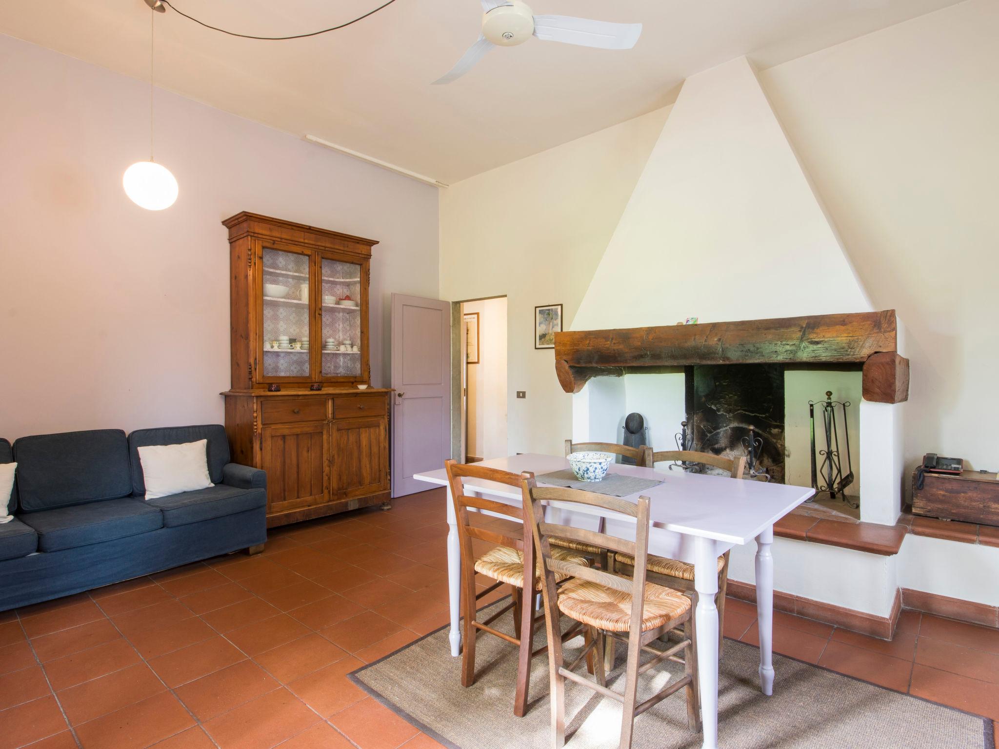 Foto 8 - Casa de 8 habitaciones en Montelupo Fiorentino con piscina privada y jardín
