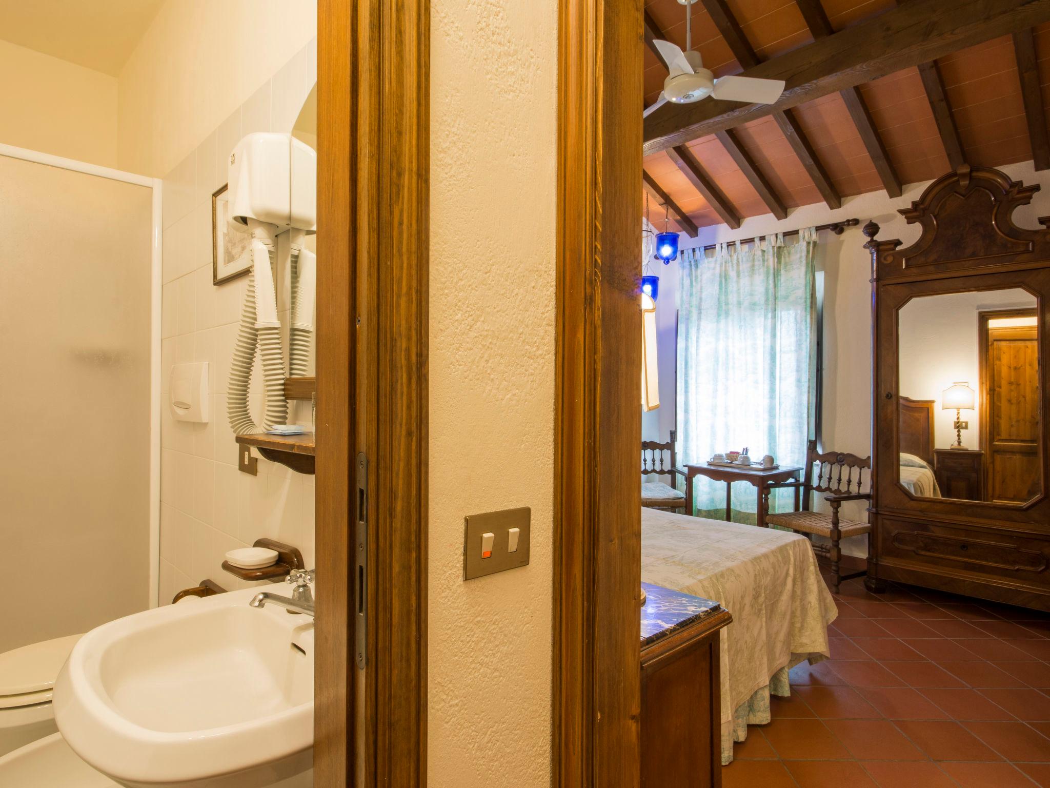 Photo 27 - 8 bedroom House in Montelupo Fiorentino with private pool and garden