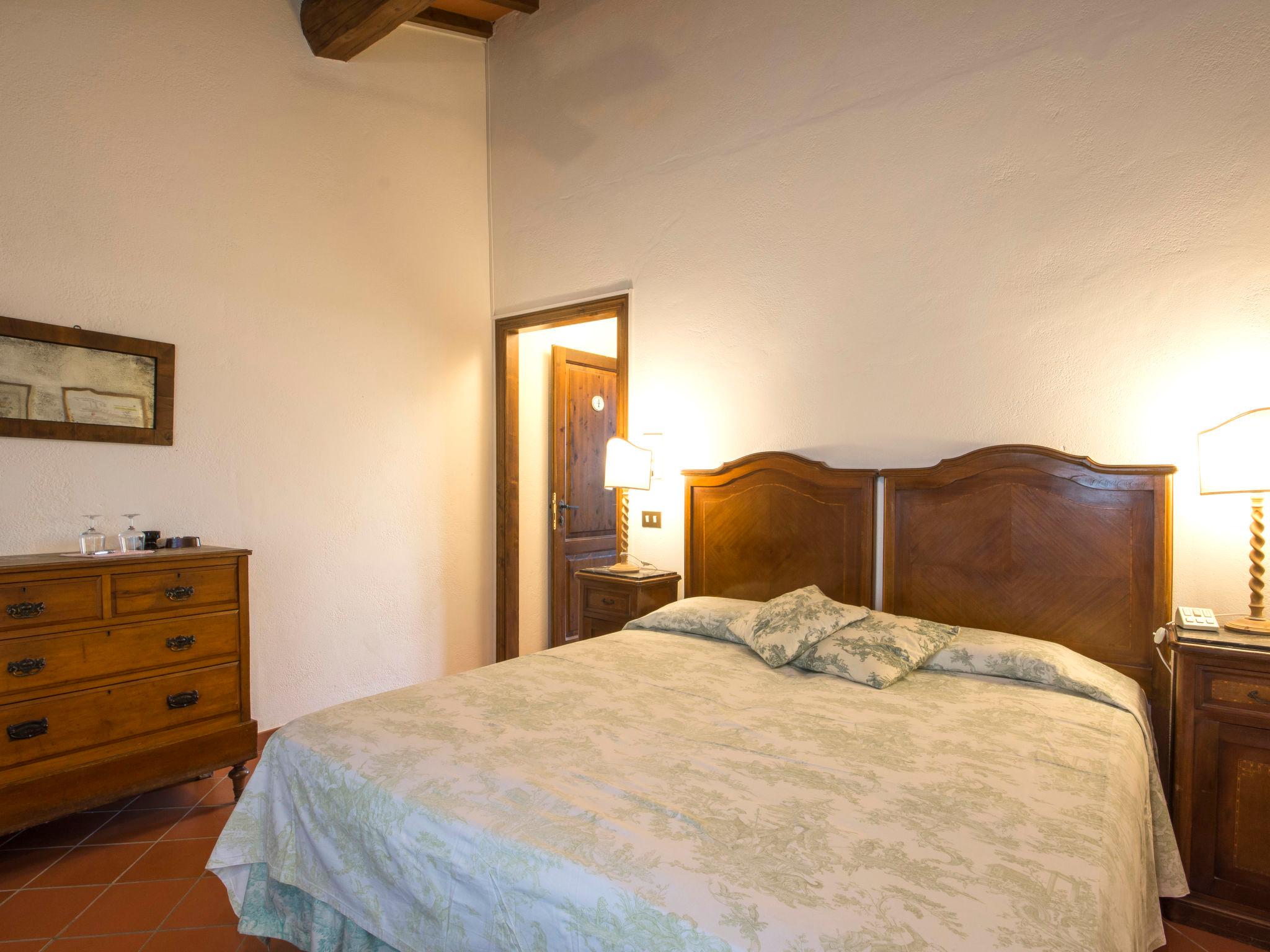Photo 25 - 8 bedroom House in Montelupo Fiorentino with private pool and garden