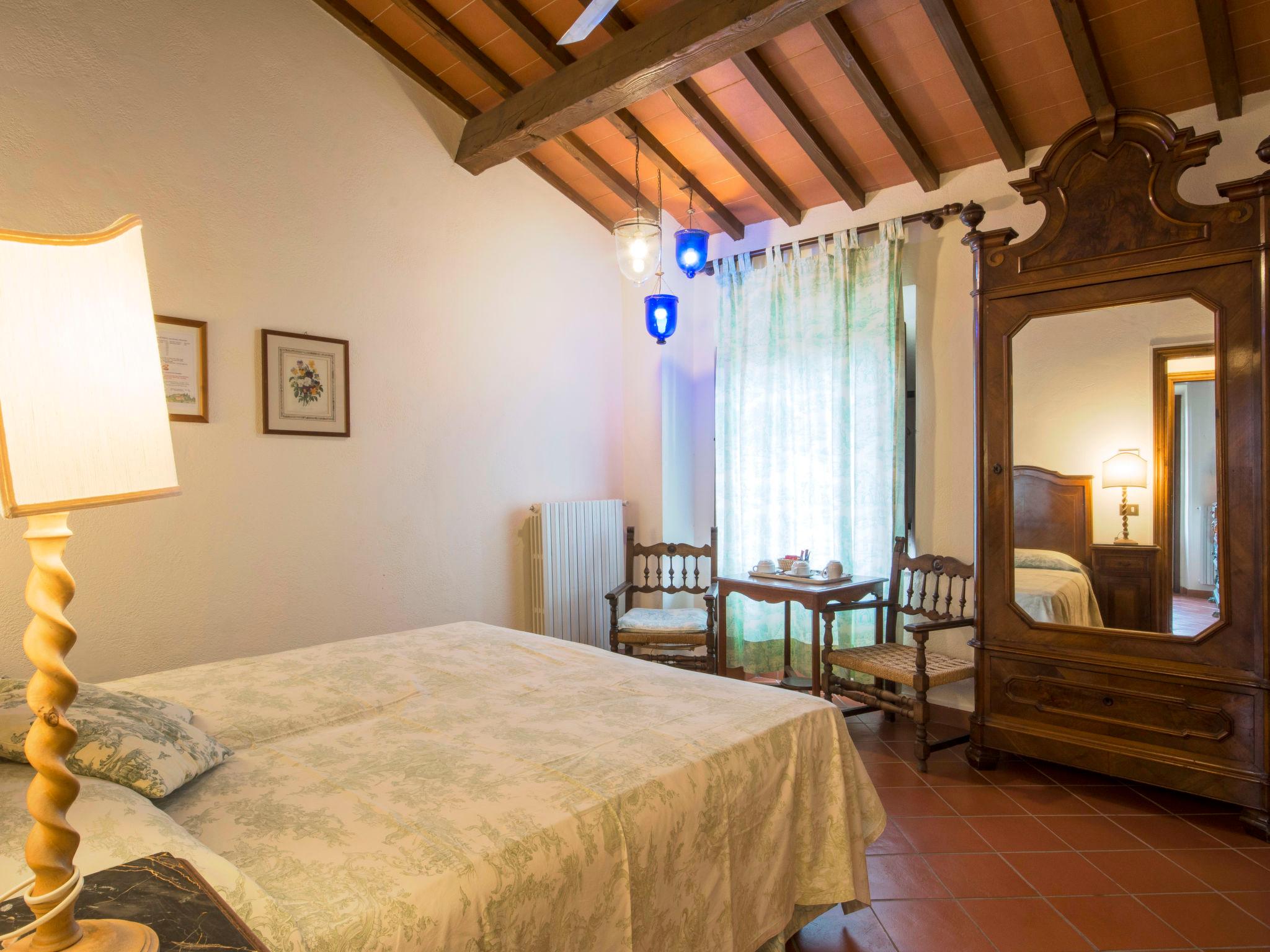 Foto 20 - Haus mit 8 Schlafzimmern in Montelupo Fiorentino mit privater pool und garten