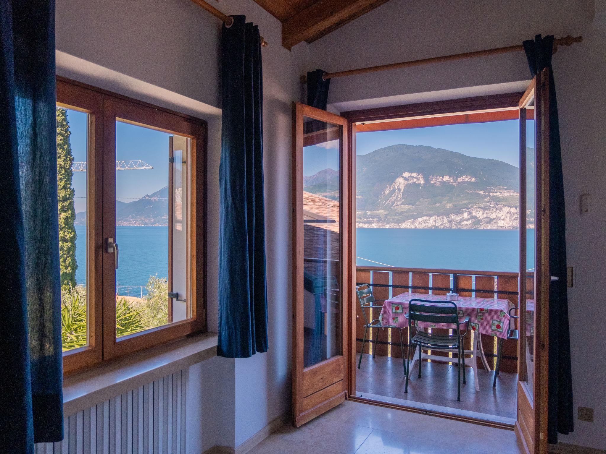 Foto 9 - Appartamento con 1 camera da letto a Brenzone sul Garda con piscina e vista sulle montagne