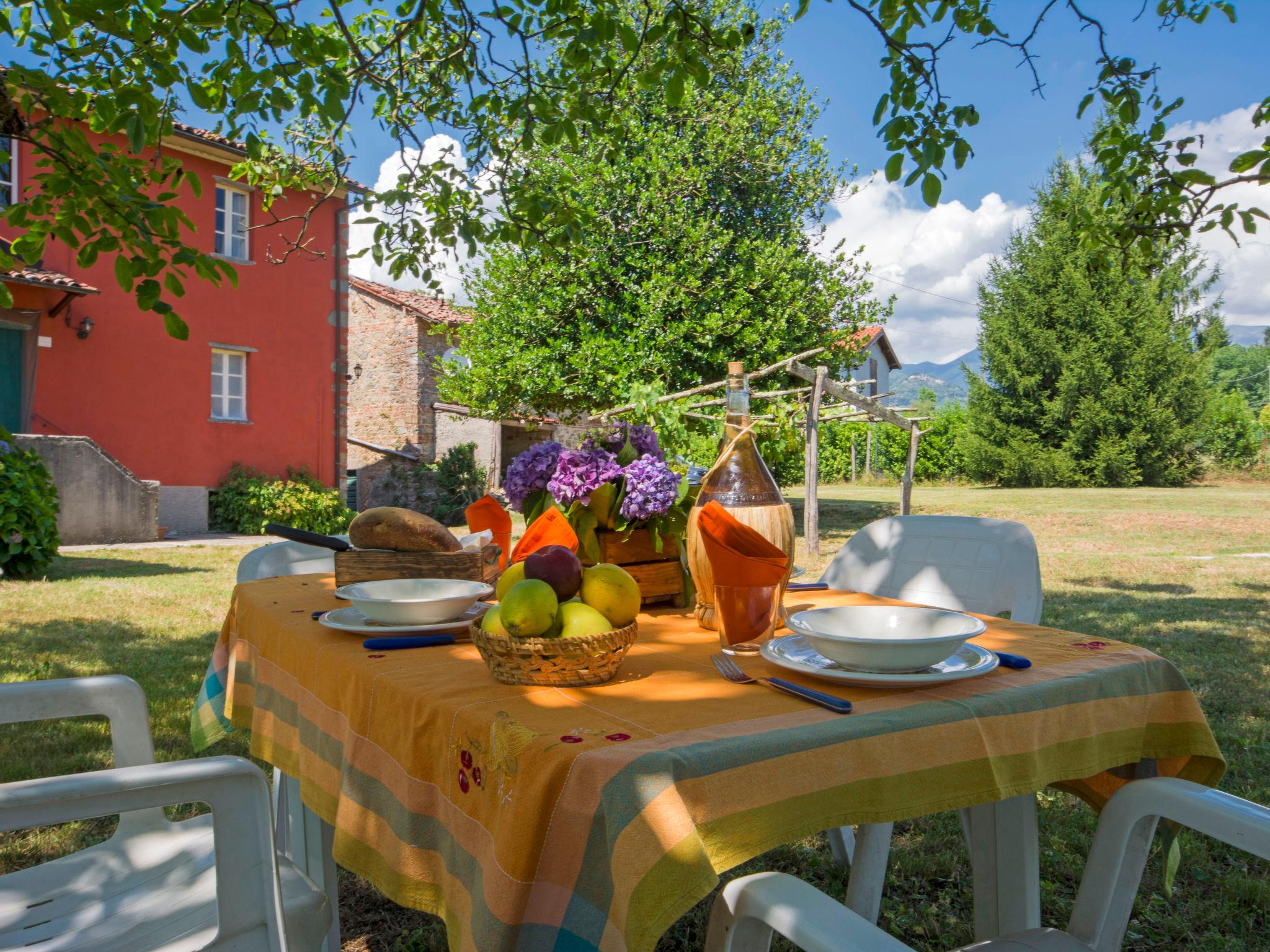 Photo 22 - Maison de 4 chambres à Barga avec piscine privée et jardin