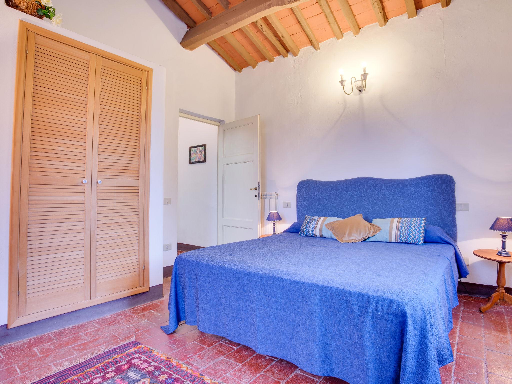 Photo 14 - 4 bedroom House in Barga with private pool and garden
