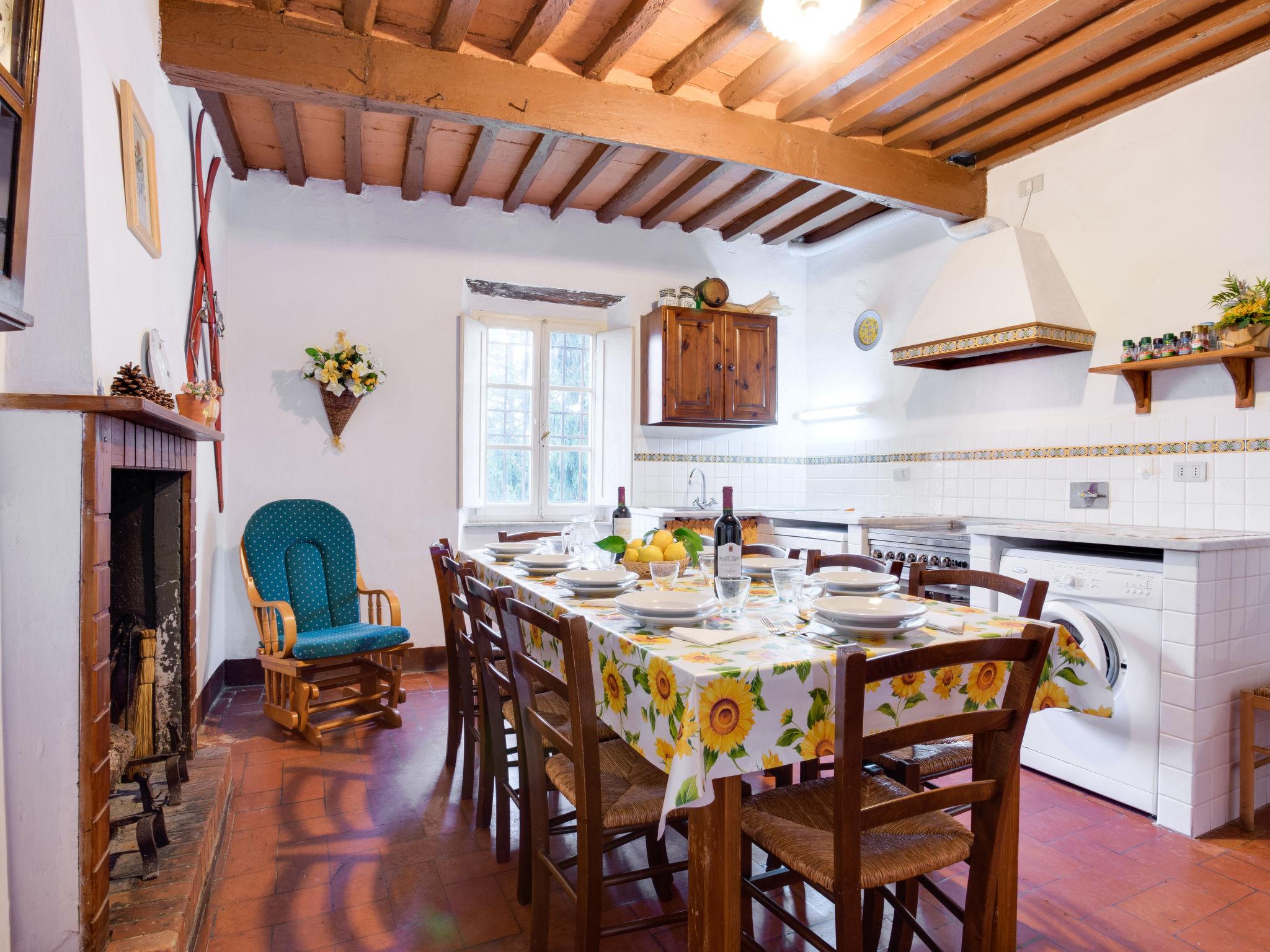 Photo 4 - 4 bedroom House in Barga with private pool and garden