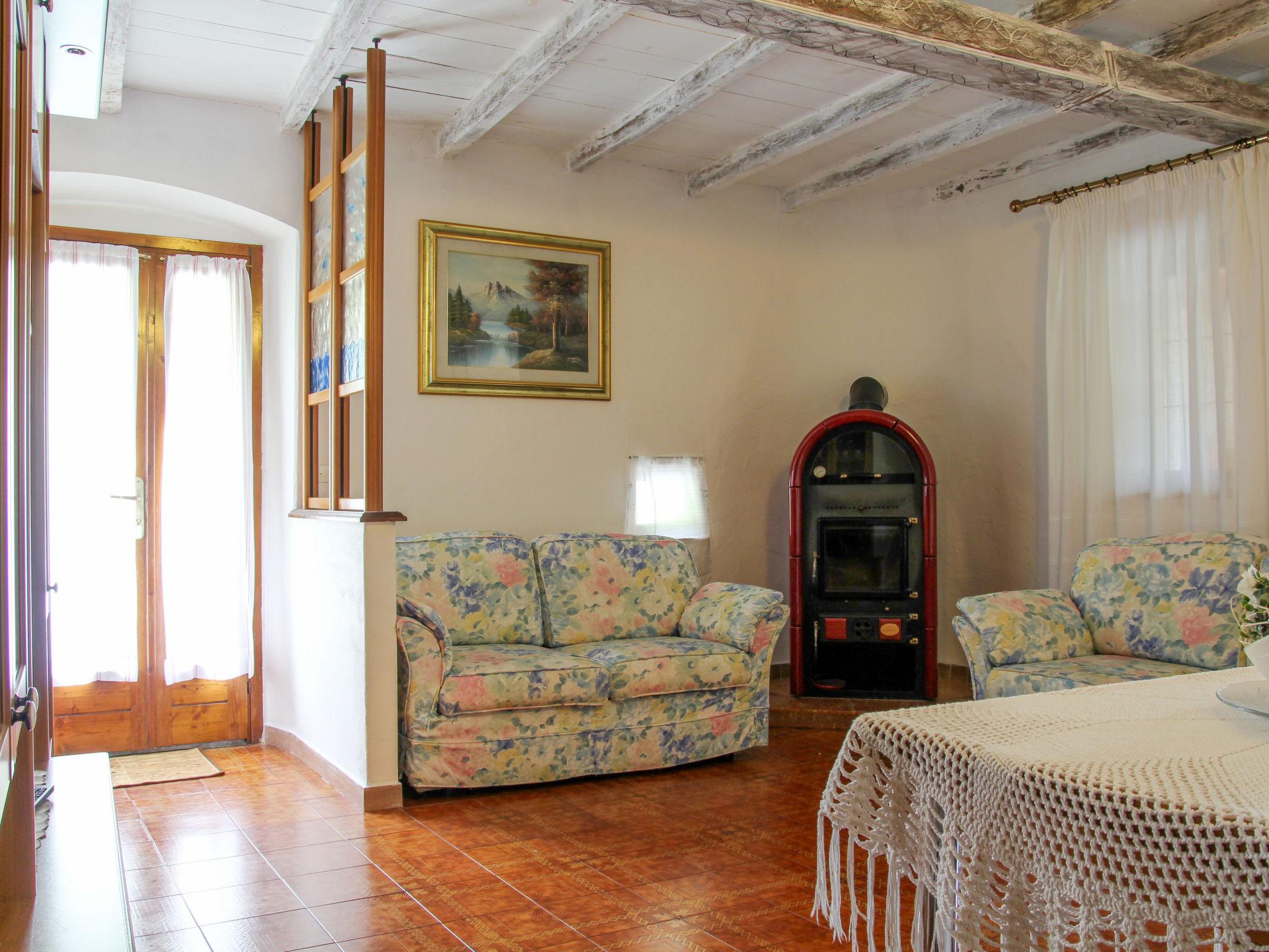 Photo 8 - 2 bedroom Apartment in Tremosine sul Garda with swimming pool and garden