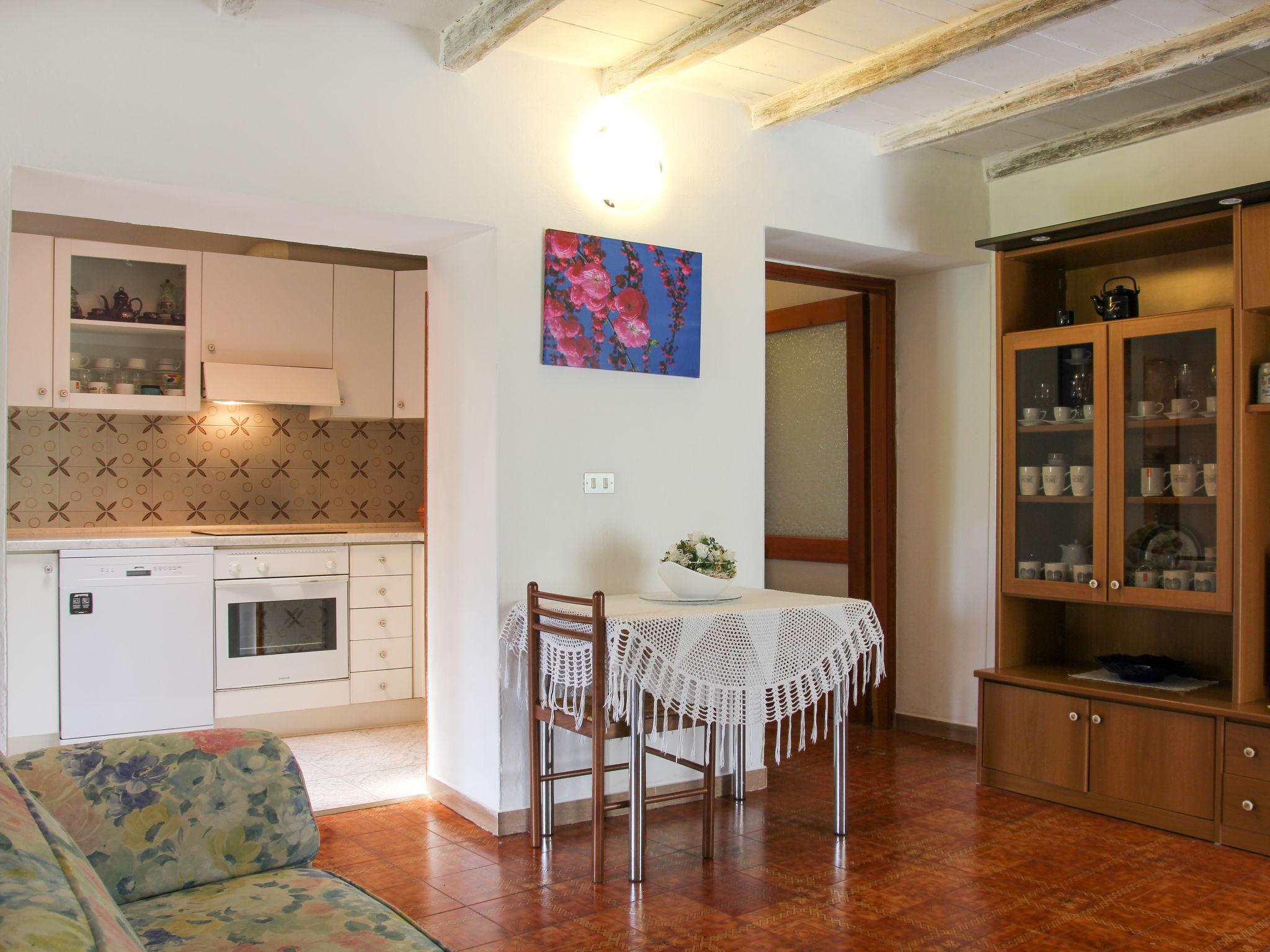 Foto 9 - Apartamento de 2 habitaciones en Tremosine sul Garda con piscina y vistas a la montaña