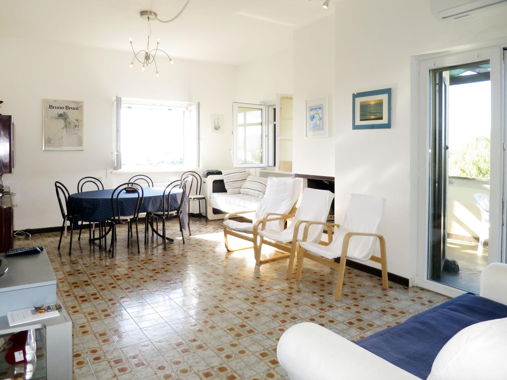 Foto 4 - Apartamento de 2 quartos em Cerveteri com jardim e vistas do mar