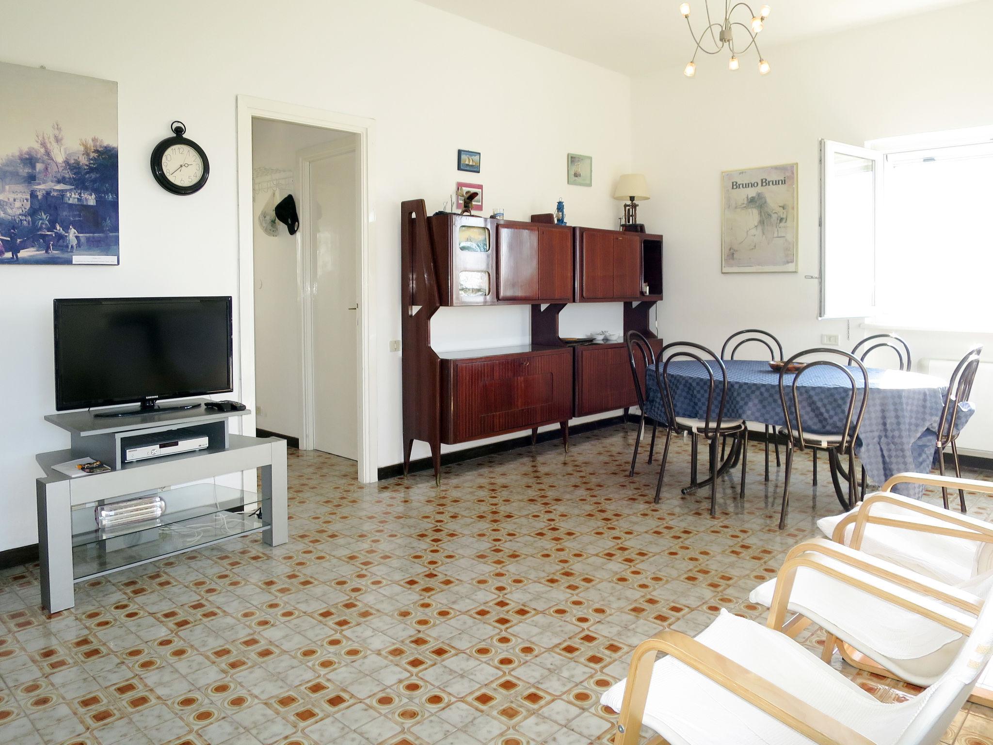 Photo 5 - 2 bedroom Apartment in Cerveteri with garden and terrace