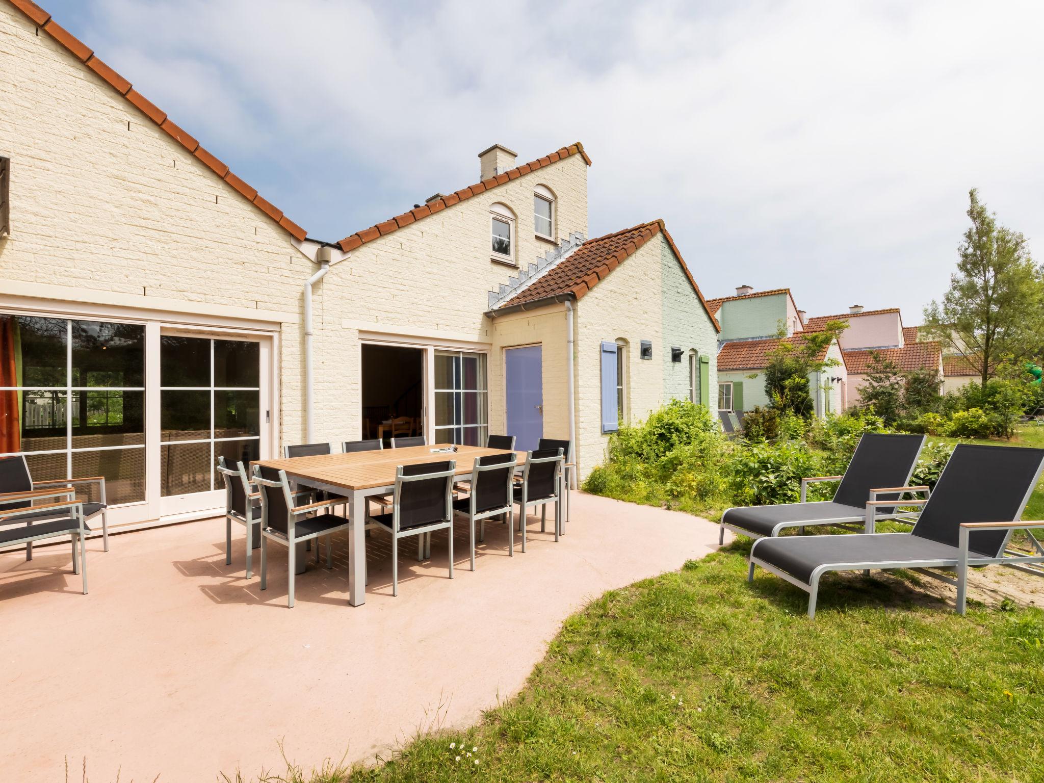 Photo 1 - Maison de 6 chambres à Ouddorp avec piscine et jardin