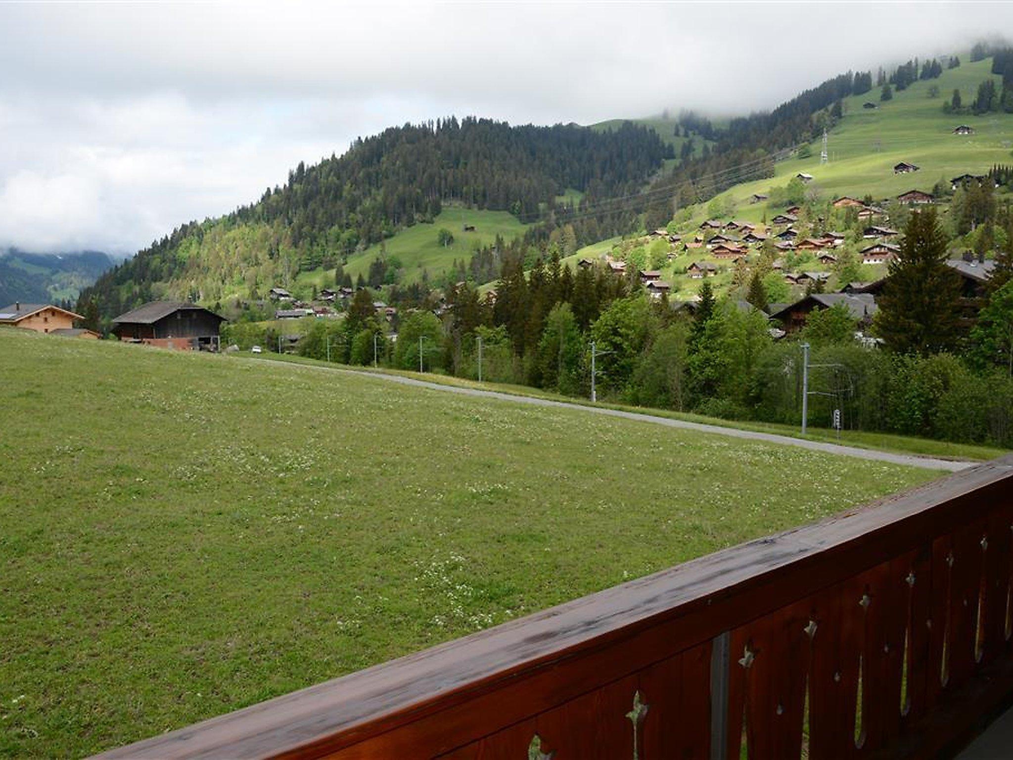 Photo 5 - 2 bedroom Apartment in Saanen