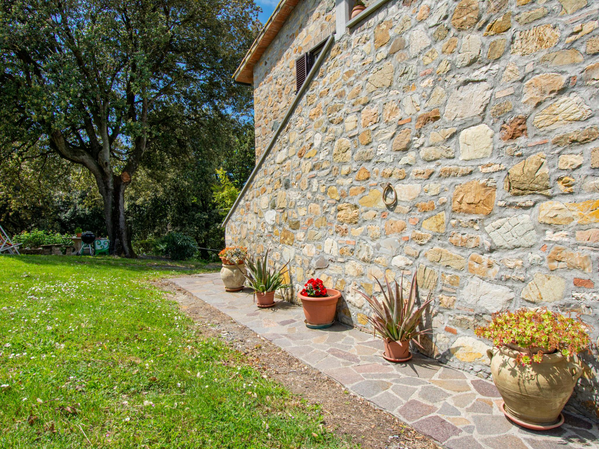 Photo 20 - Maison de 1 chambre à Pomarance avec jardin