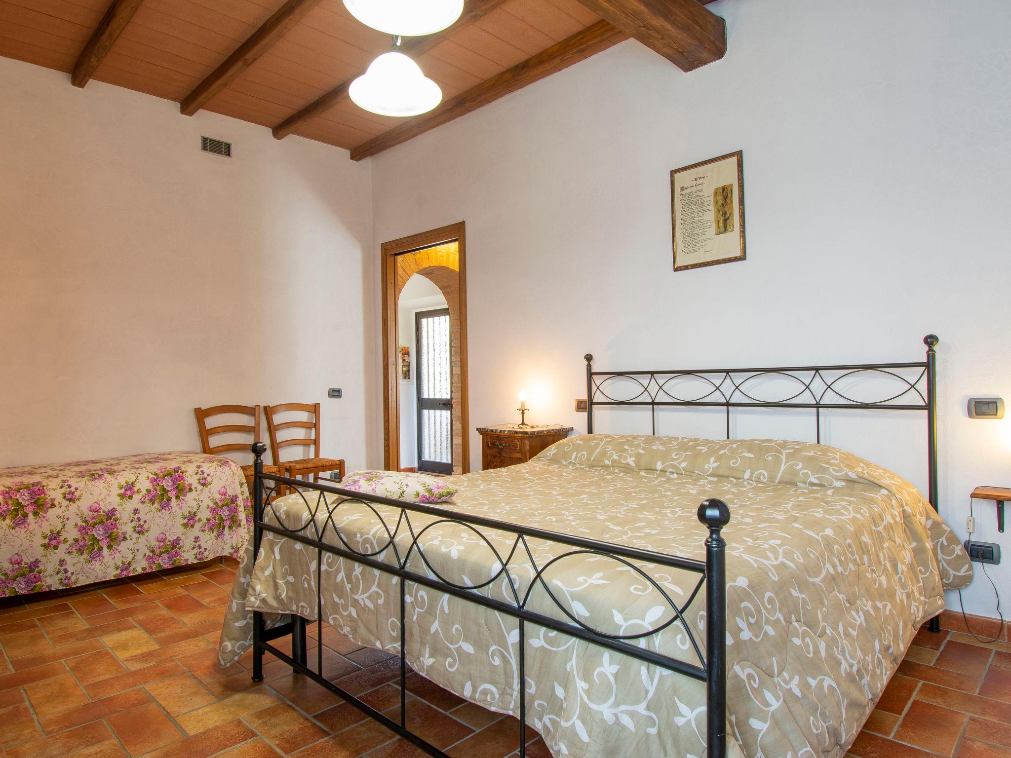 Foto 9 - Casa con 1 camera da letto a Pomarance con giardino