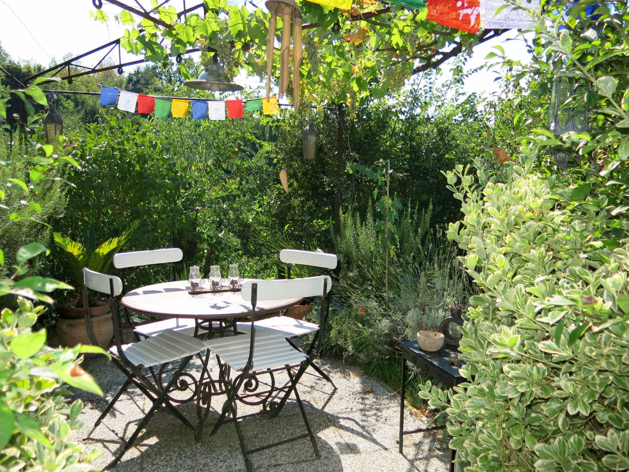 Foto 18 - Casa de 1 quarto em Asti com jardim e terraço