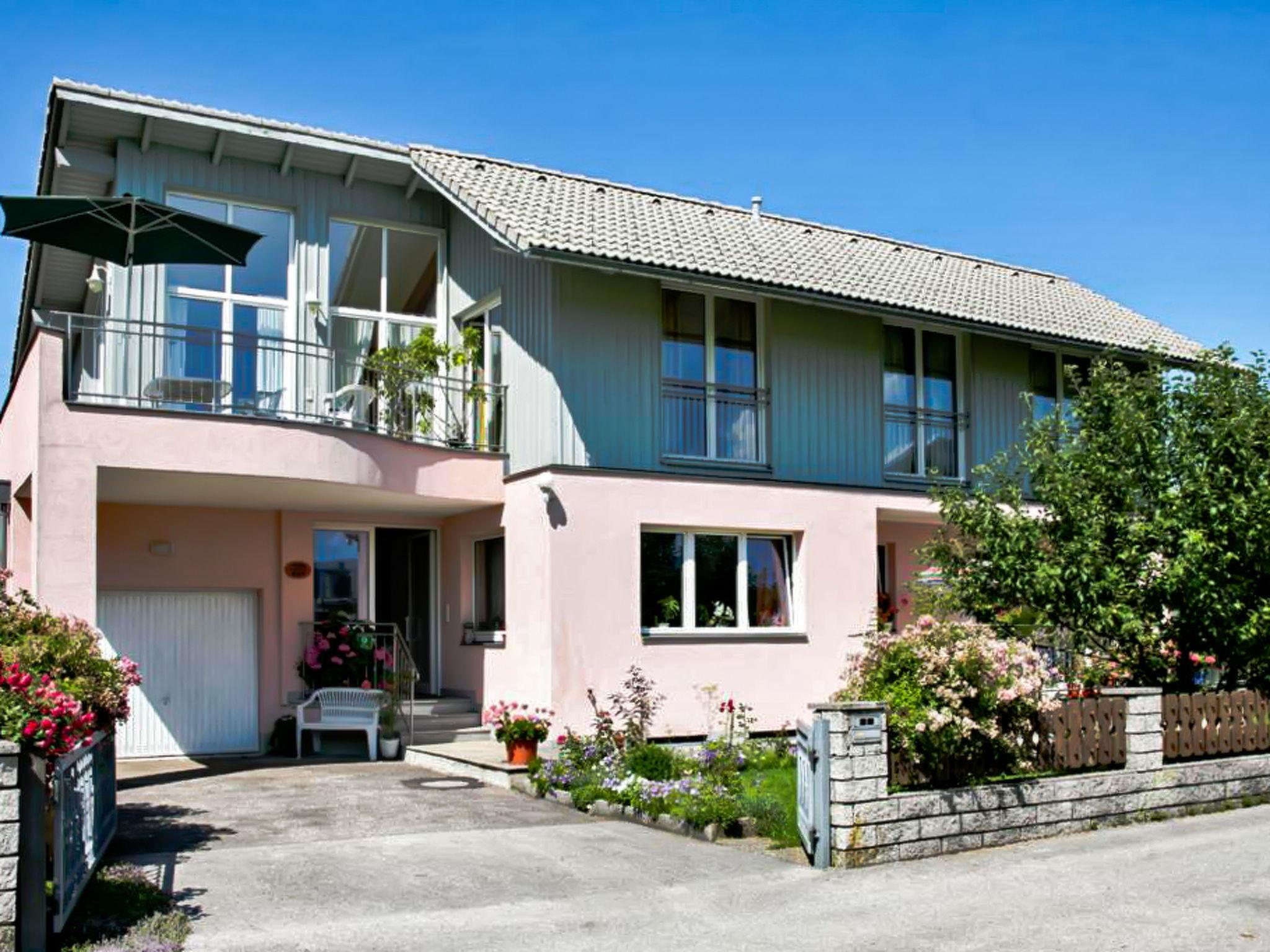 Photo 1 - Appartement de 3 chambres à Pinsdorf avec jardin et terrasse