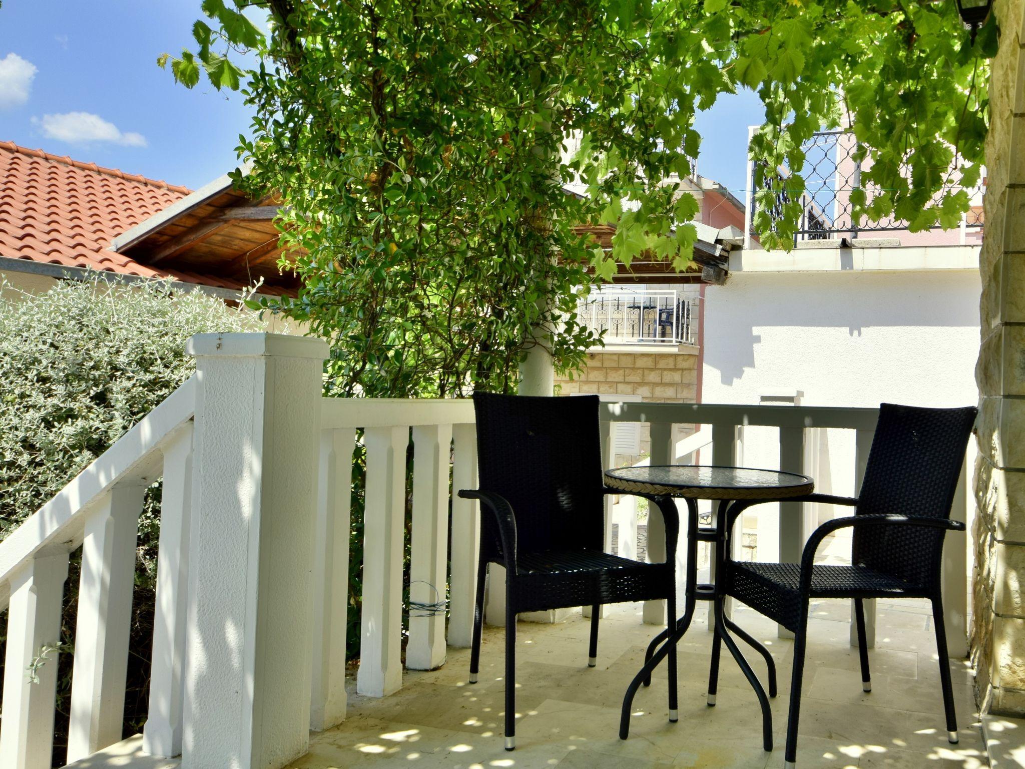 Foto 3 - Casa de 1 quarto em Orebić com piscina e vistas do mar