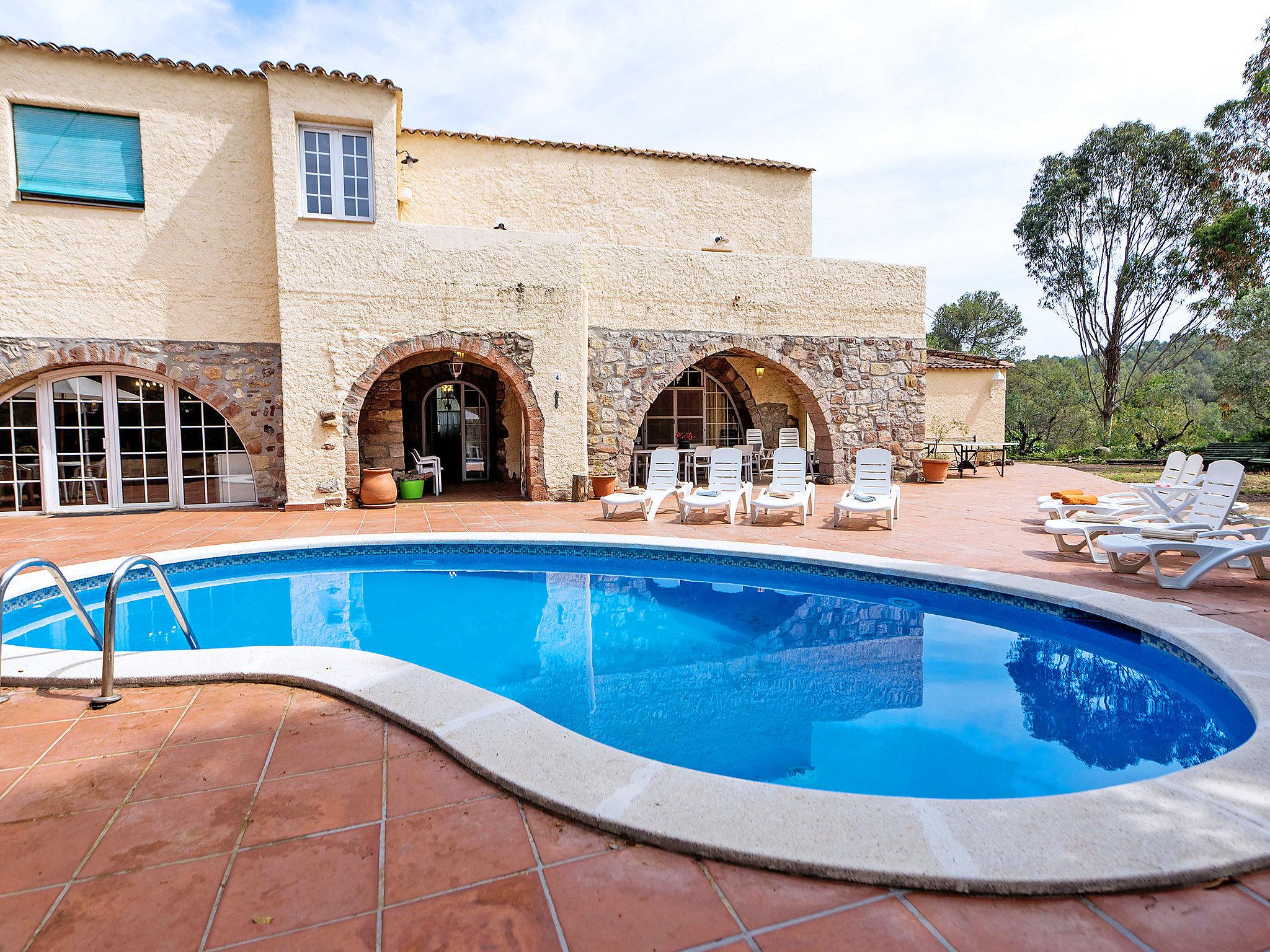 Photo 14 - 4 bedroom House in Viladecavalls with private pool and garden