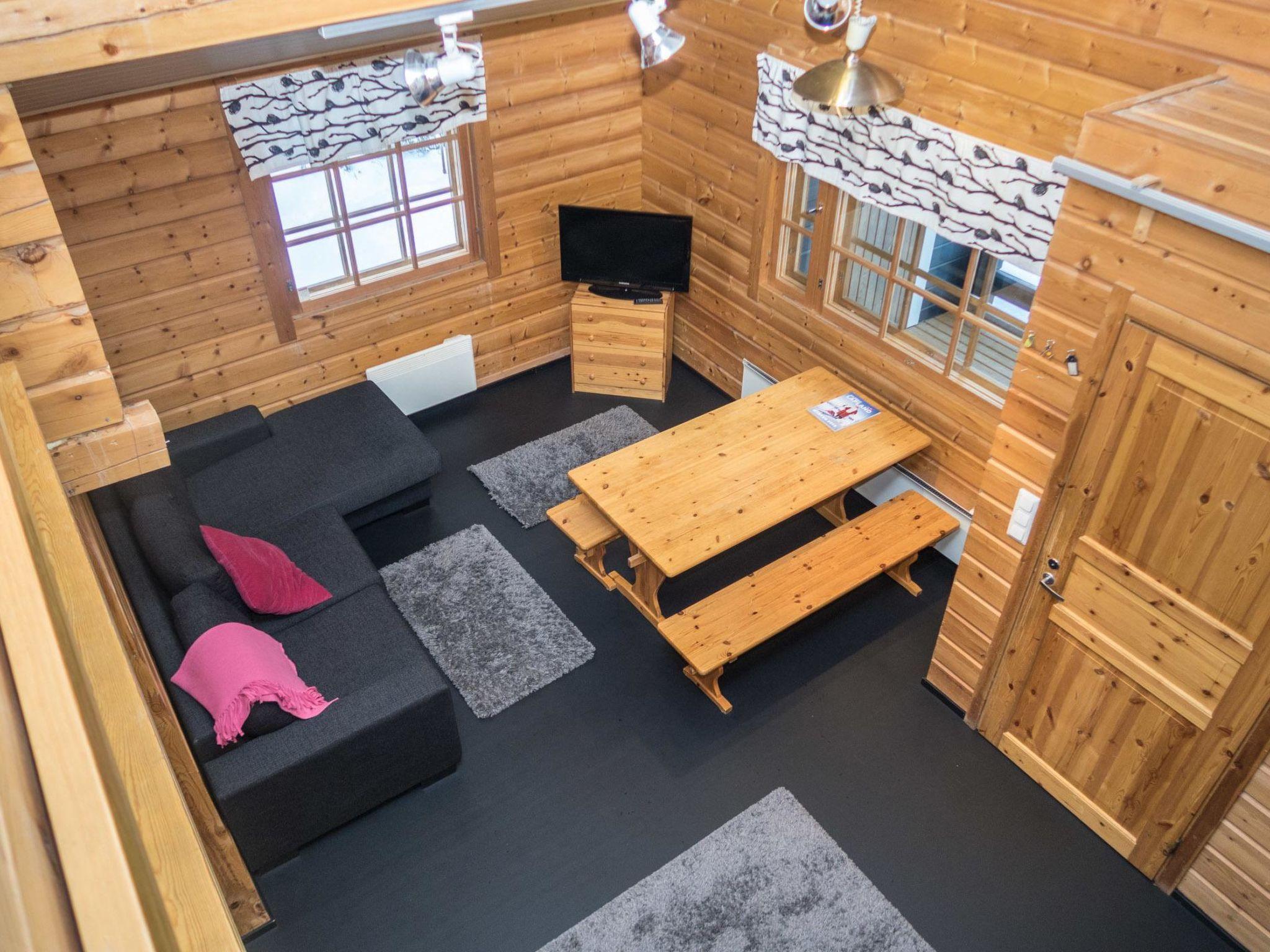 Foto 11 - Casa de 1 quarto em Kuusamo com sauna e vista para a montanha