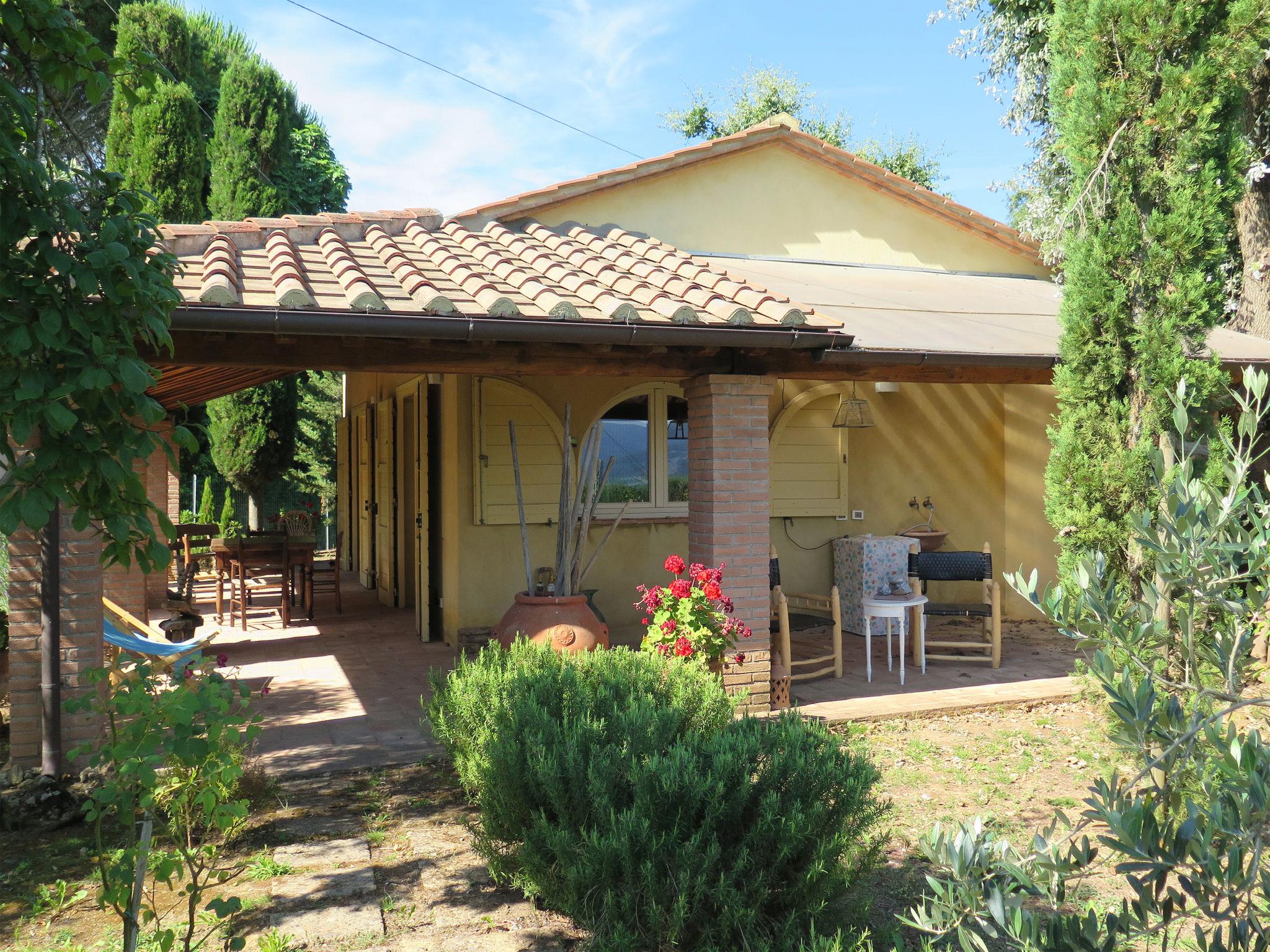 Foto 1 - Casa con 2 camere da letto a Montescudaio con terrazza e vista mare