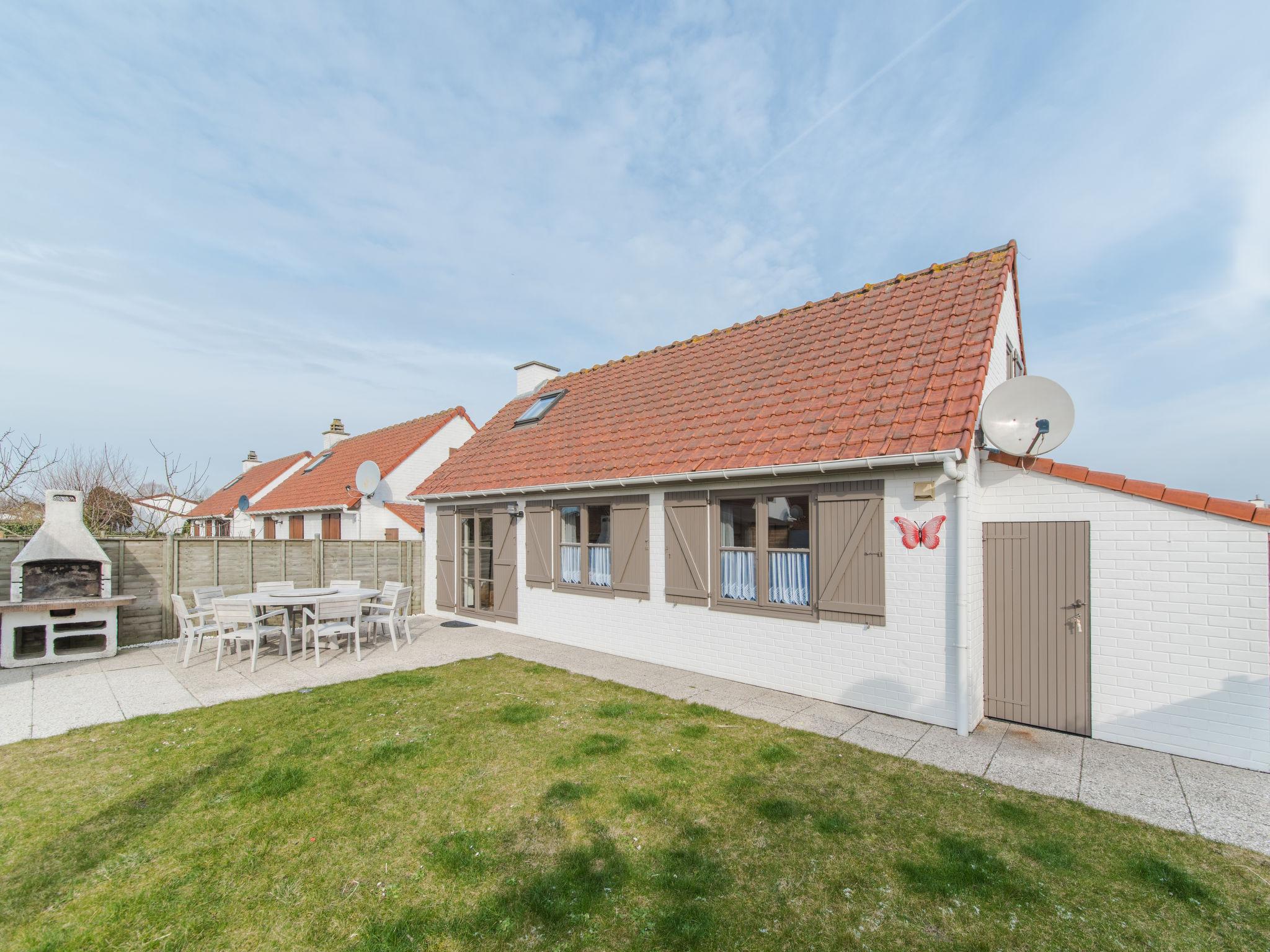 Foto 5 - Casa de 3 habitaciones en Bredene con piscina y jardín