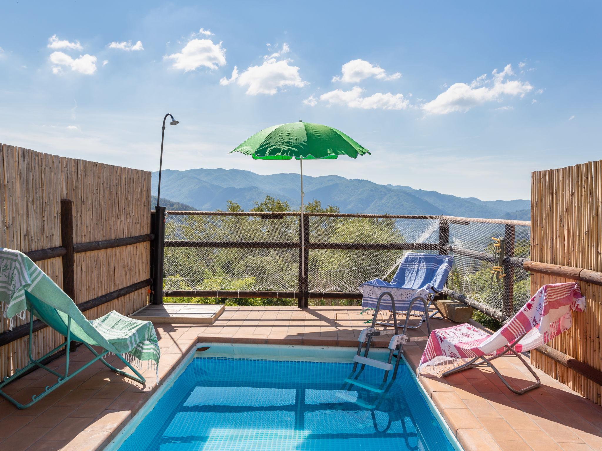 Photo 3 - Maison de 2 chambres à Bagni di Lucca avec piscine privée et jardin