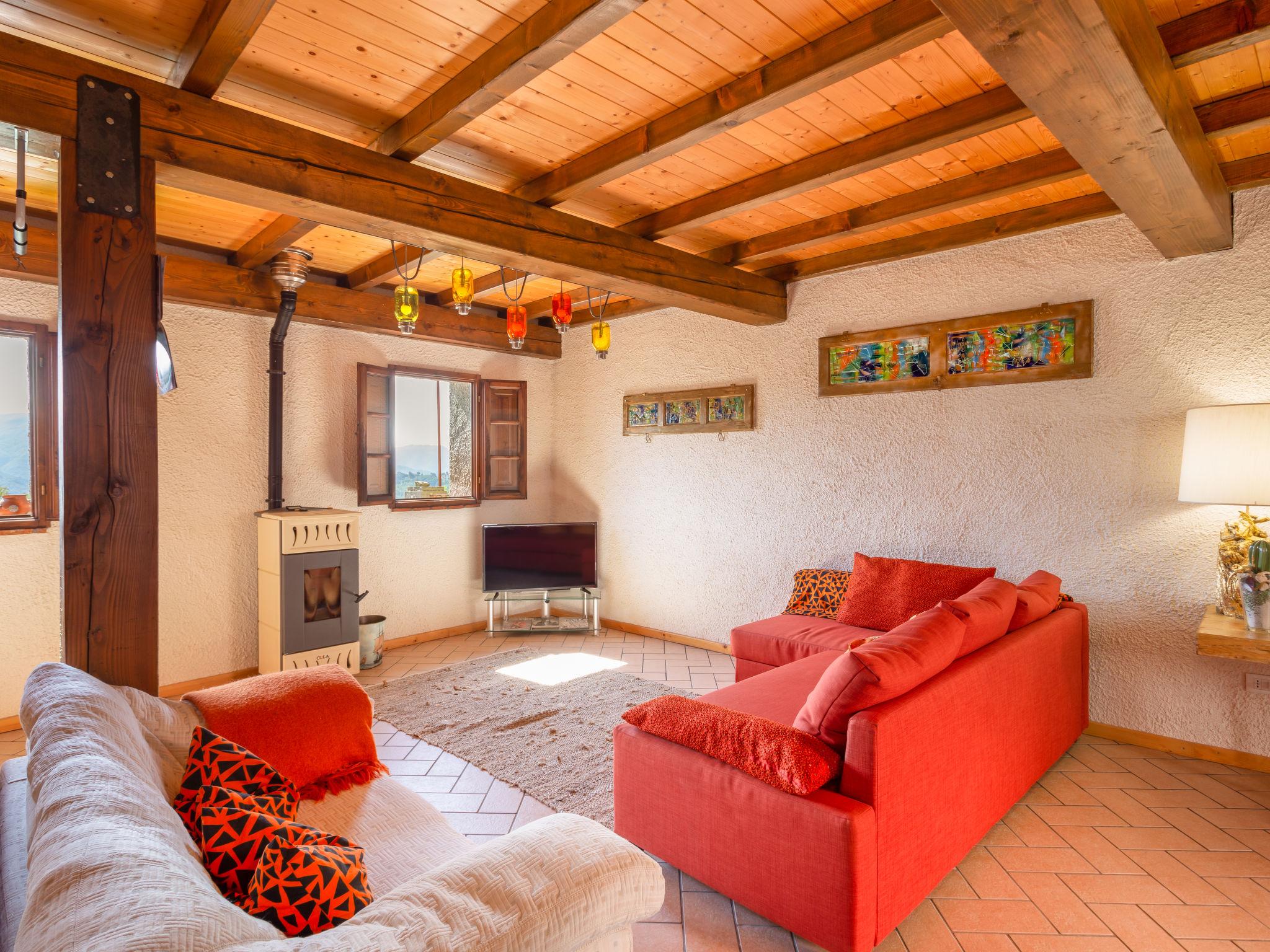 Photo 9 - 2 bedroom House in Bagni di Lucca with private pool and terrace