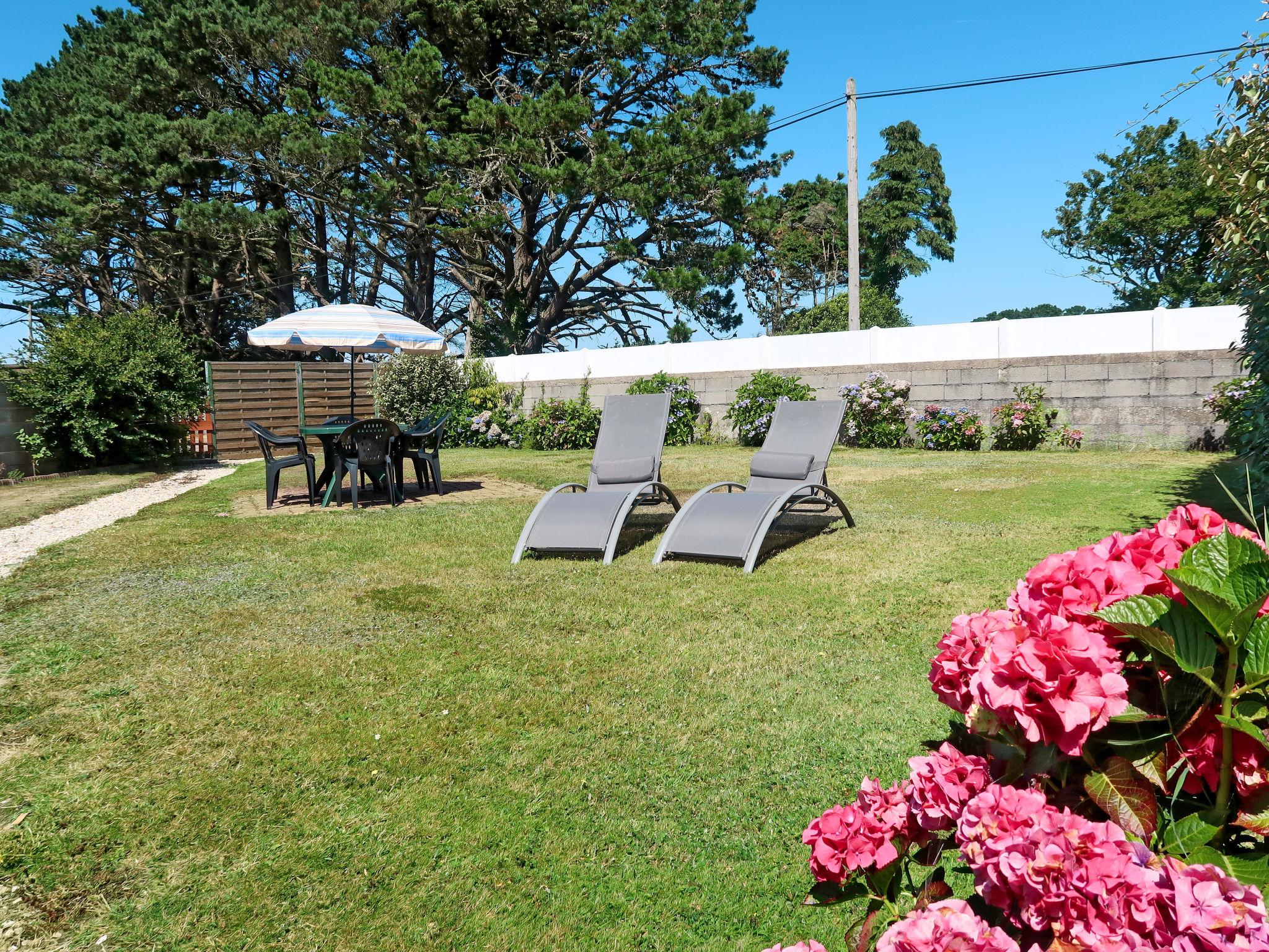 Photo 3 - Appartement de 3 chambres à Goulien avec jardin et vues à la mer