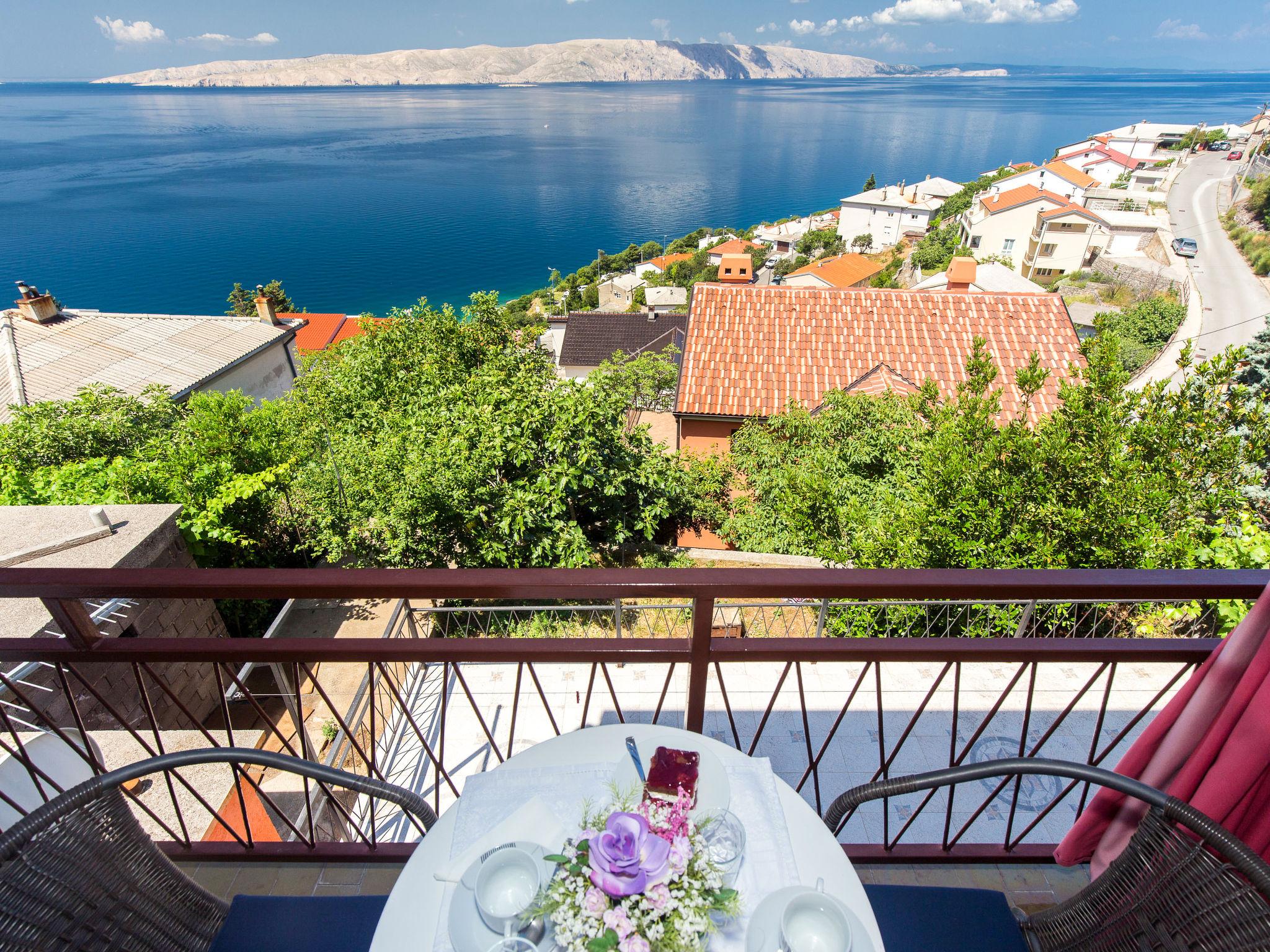 Foto 1 - Apartamento de 2 habitaciones en Senj con terraza y vistas al mar