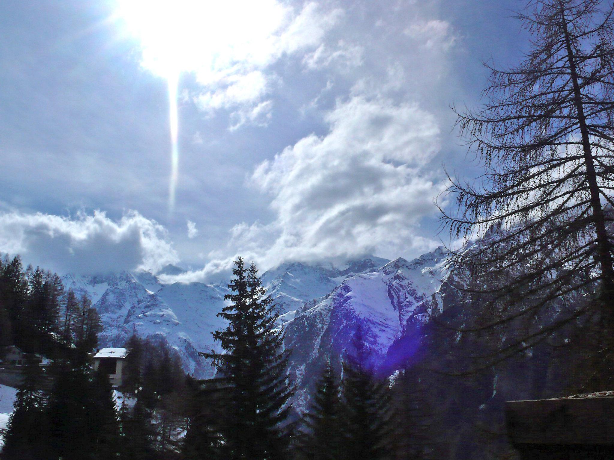 Foto 19 - Appartamento con 2 camere da letto a Sankt Niklaus con vista sulle montagne