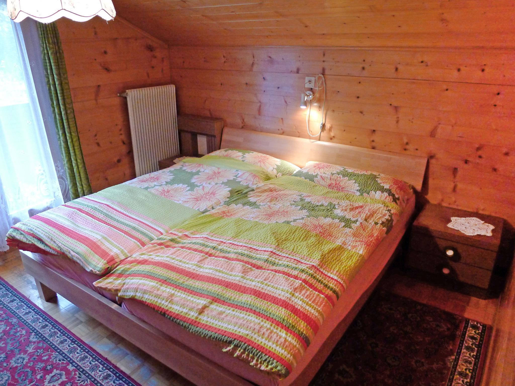 Foto 2 - Appartamento con 2 camere da letto a Sankt Niklaus con vista sulle montagne