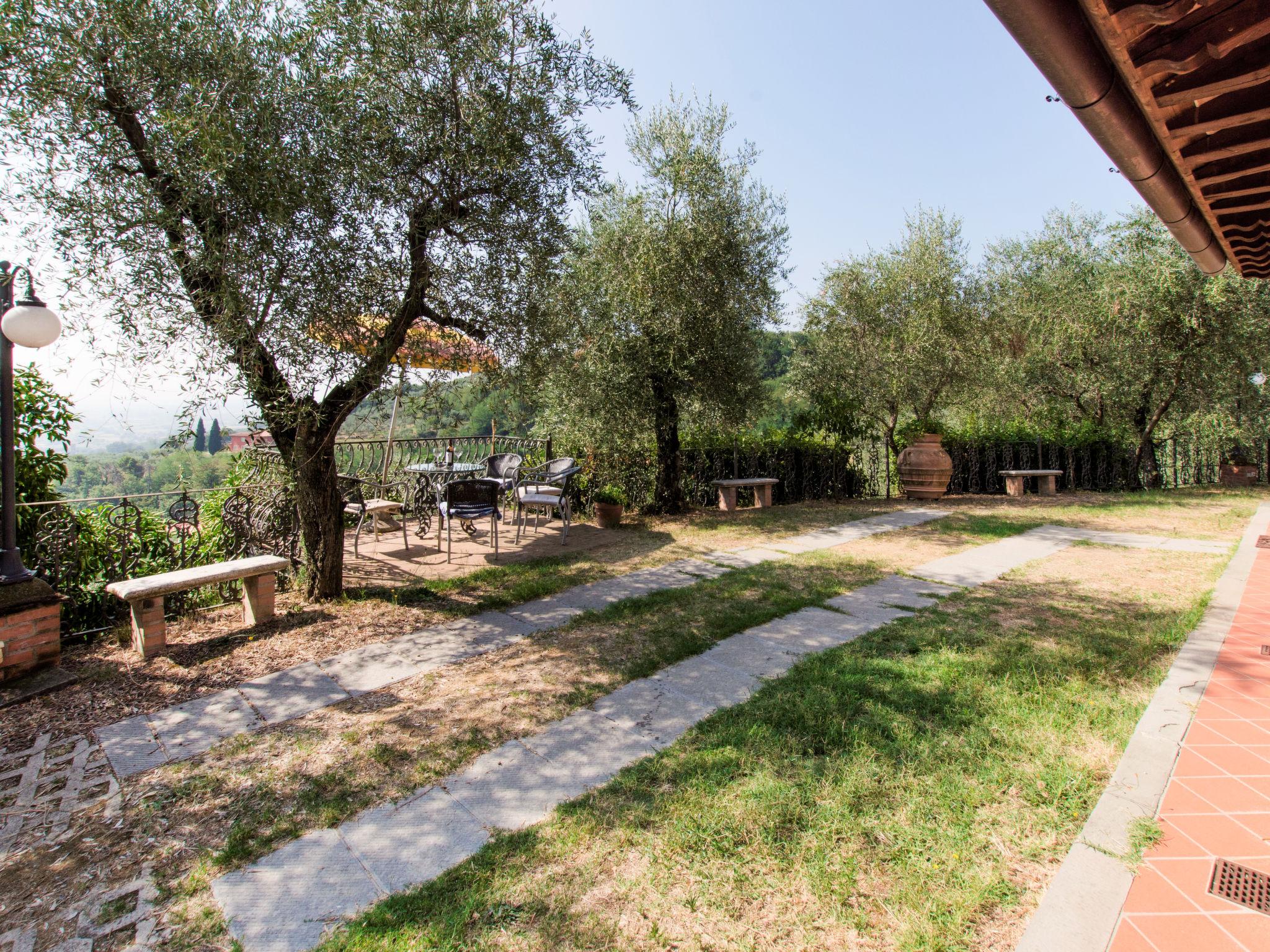 Foto 31 - Casa de 2 habitaciones en Pieve a Nievole con piscina privada y jardín