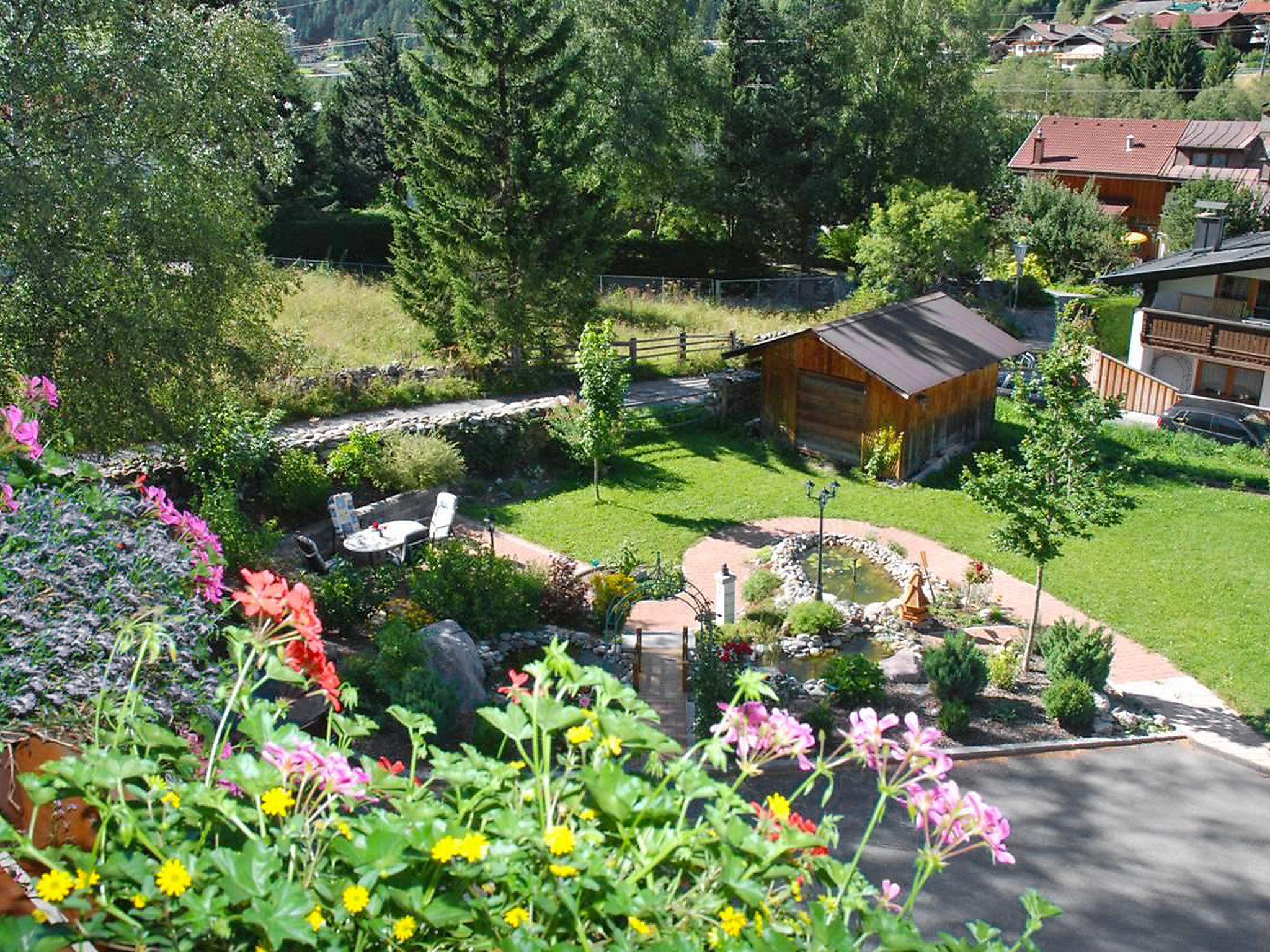 Foto 17 - Apartamento de 4 habitaciones en Pettneu am Arlberg con jardín y vistas a la montaña