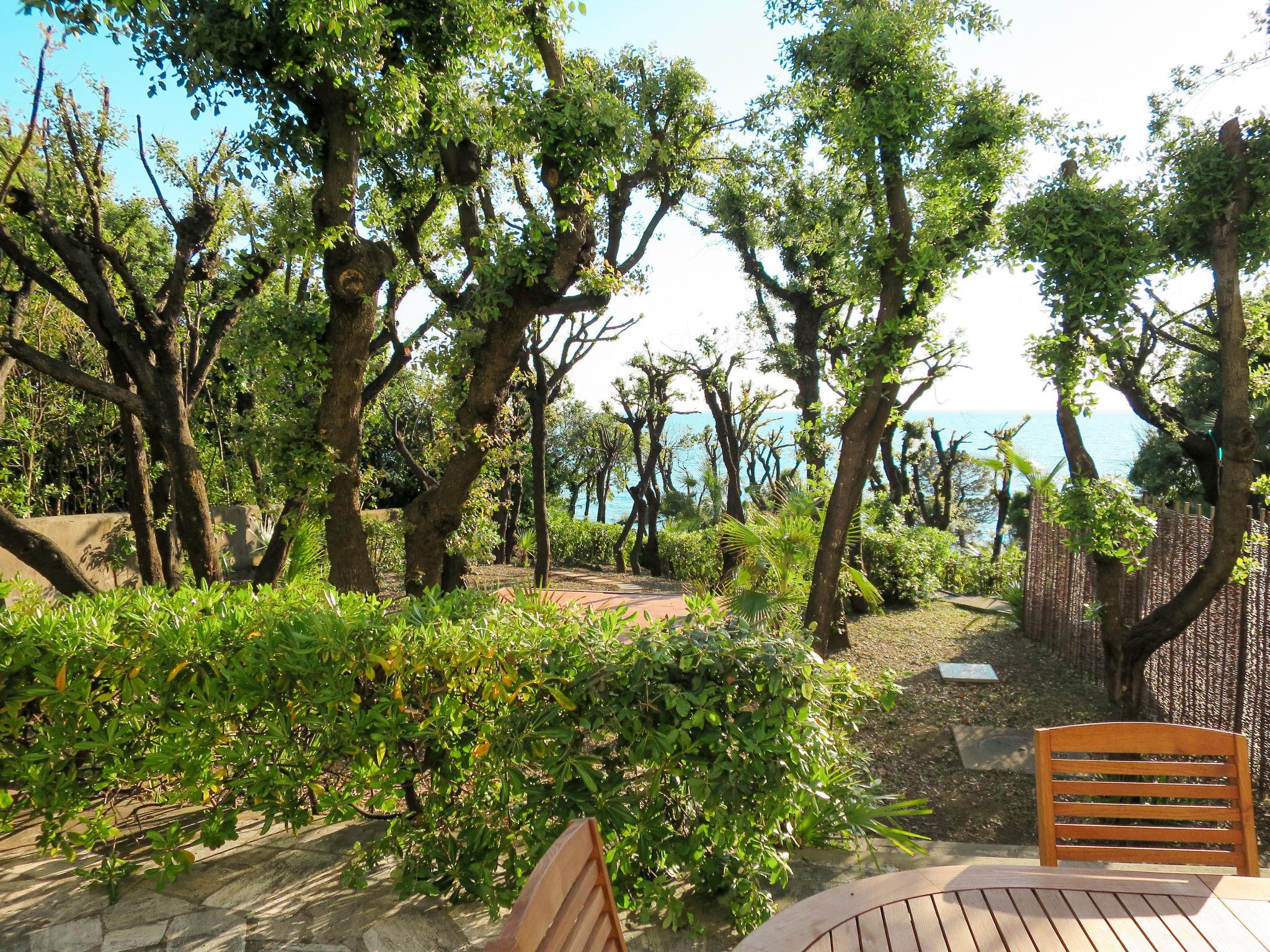 Photo 43 - Maison de 4 chambres à Rosignano Marittimo avec jardin et vues à la mer