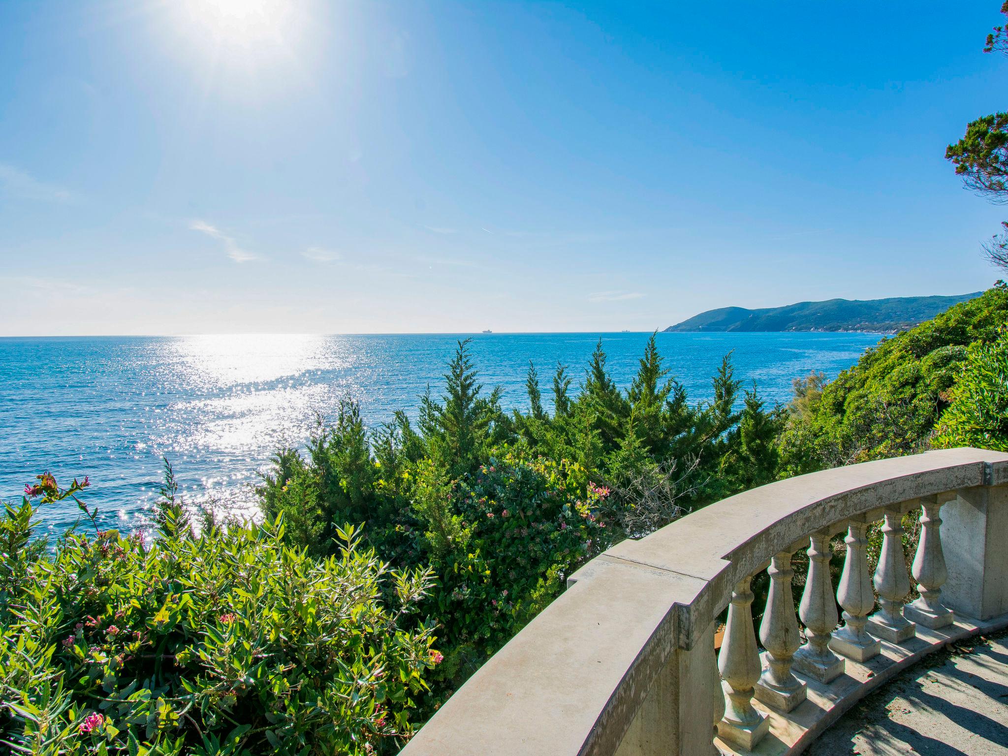 Photo 3 - Maison de 4 chambres à Rosignano Marittimo avec jardin et vues à la mer