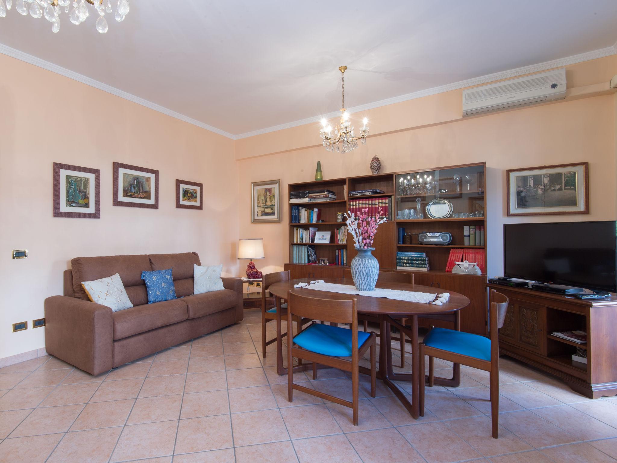 Photo 8 - 2 bedroom Apartment in Rome